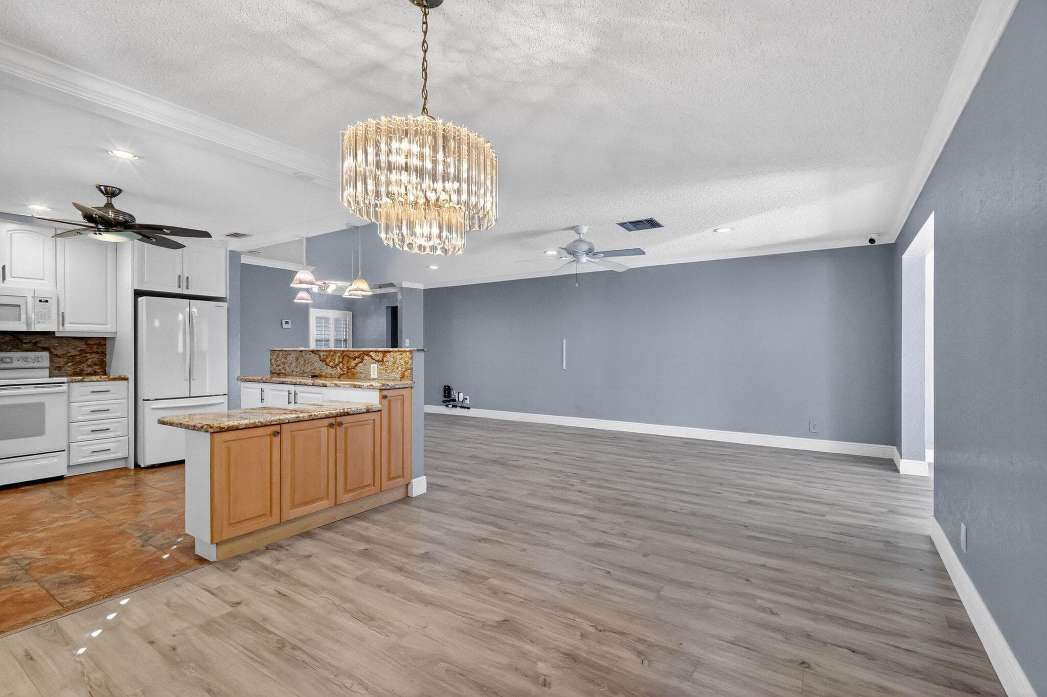 5926 N Los Alamos Lane, Delray Beach, FL 33484 — photo 12 of 35