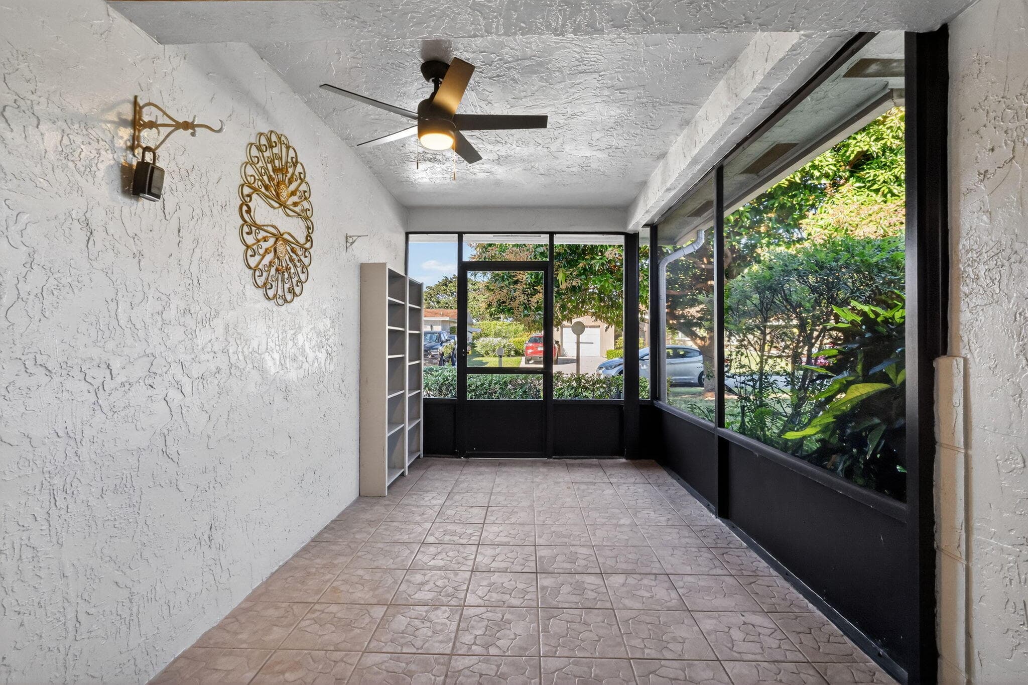 5926 N Los Alamos Lane, Delray Beach, FL 33484 — photo 2 of 35