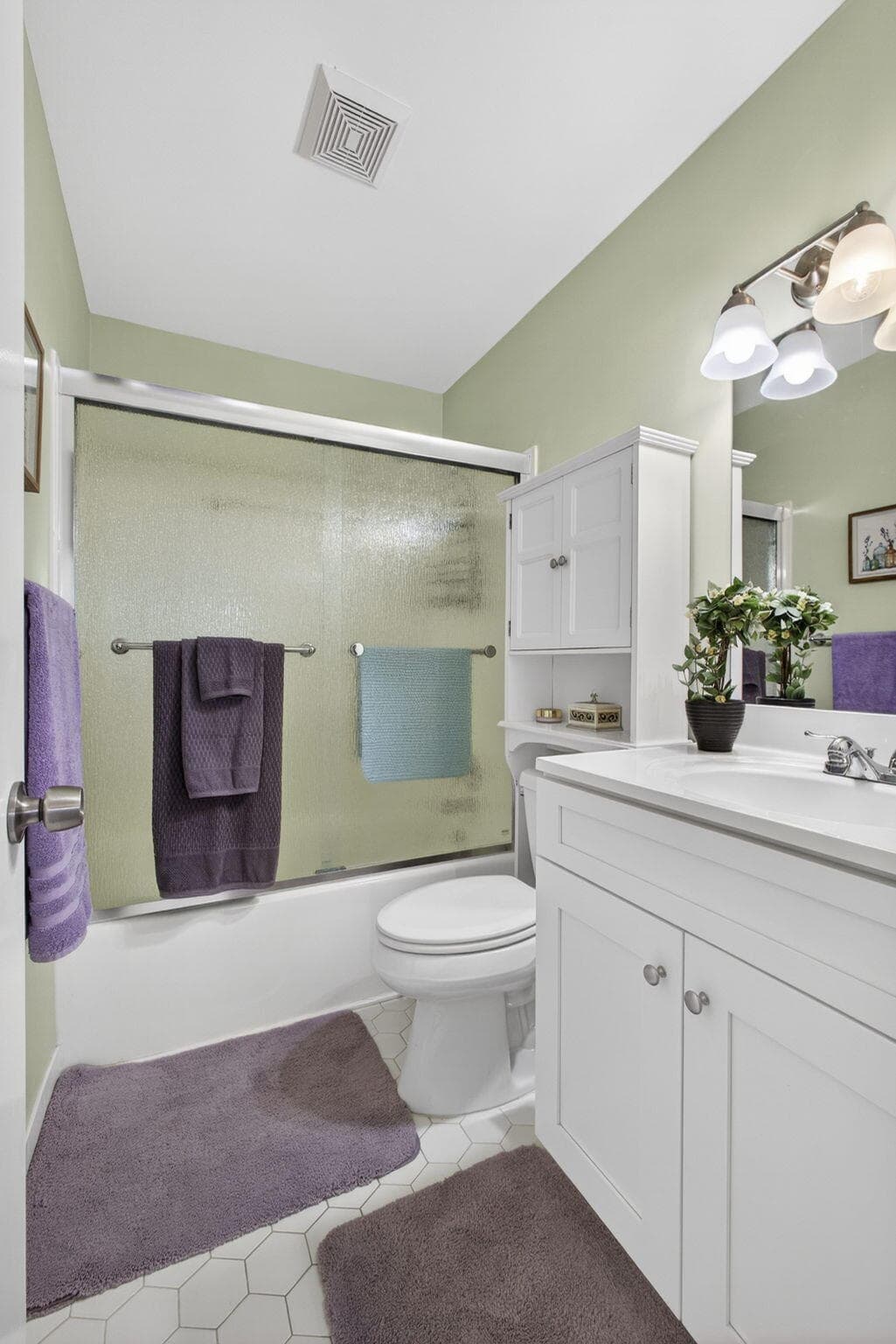 135 Lake Anne Drive, West Palm Beach, FL 33411 — photo 16 of 63