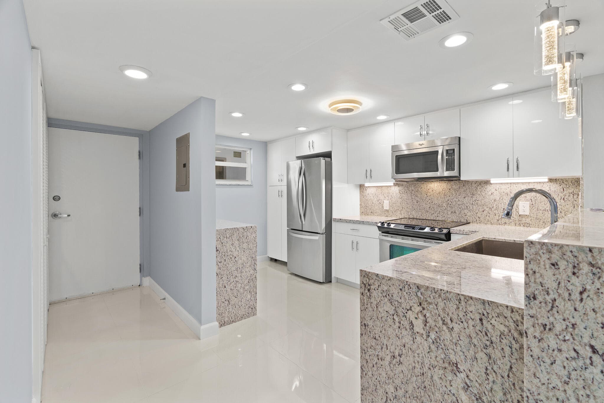 3580 S Ocean Boulevard 8b, South Palm Beach, FL 33480 — photo 5 of 53