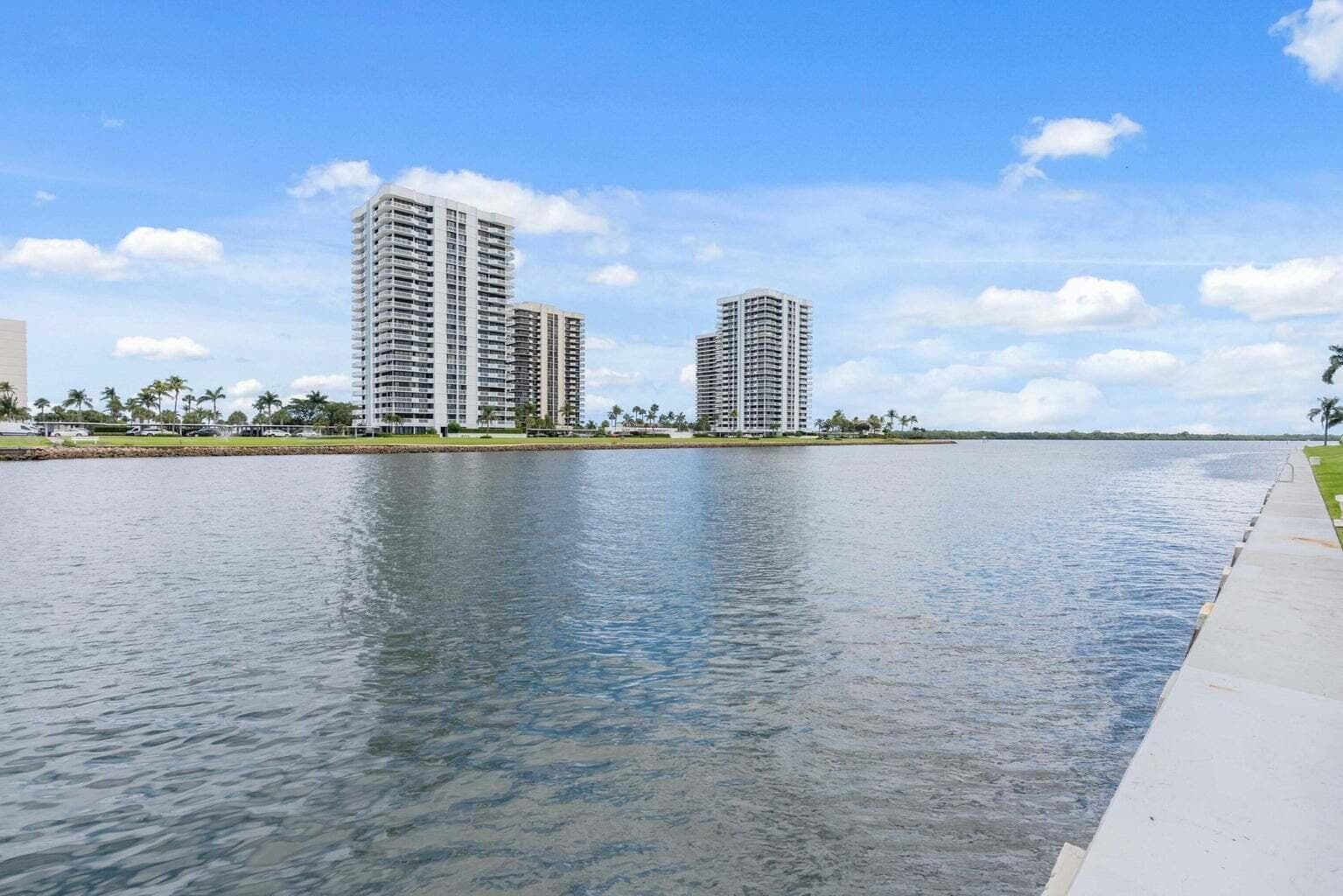 20 Yacht Club Drive 405, North Palm Beach, FL 33408 — photo 3 of 26