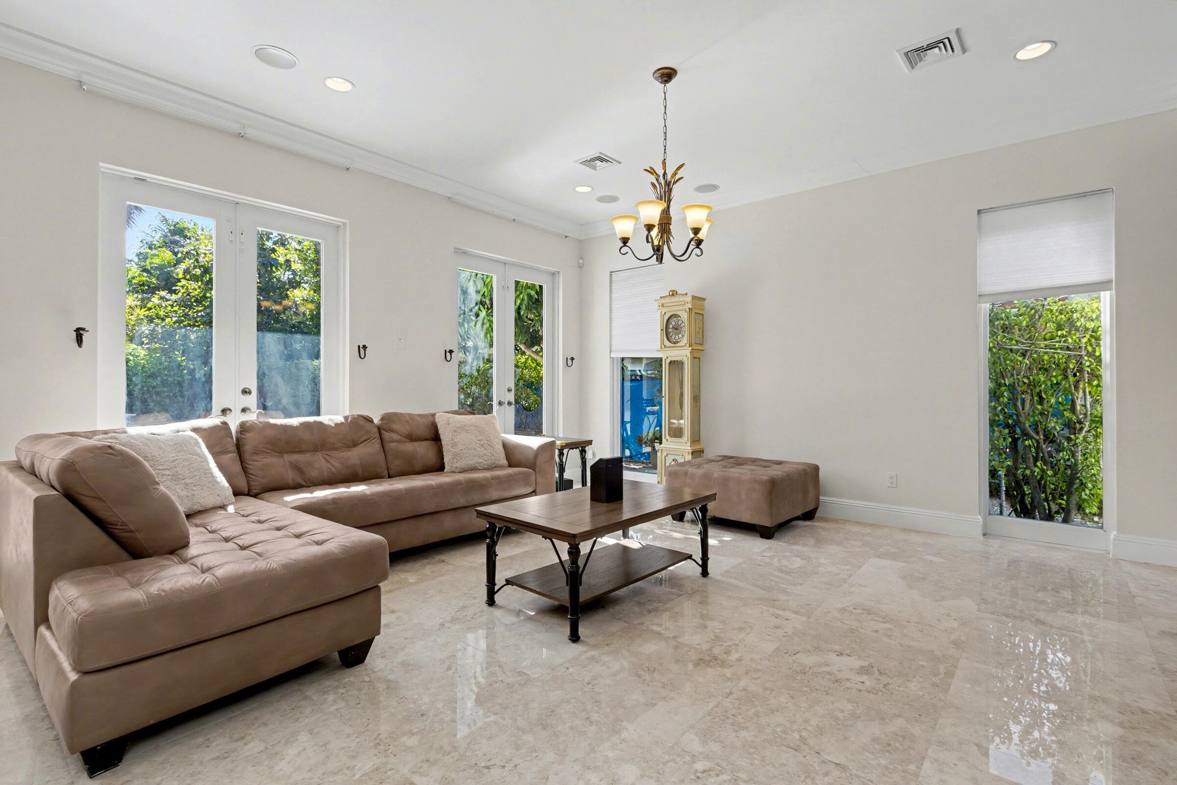 860 E Park Drive, Boca Raton, FL 33432 — photo 25 of 57