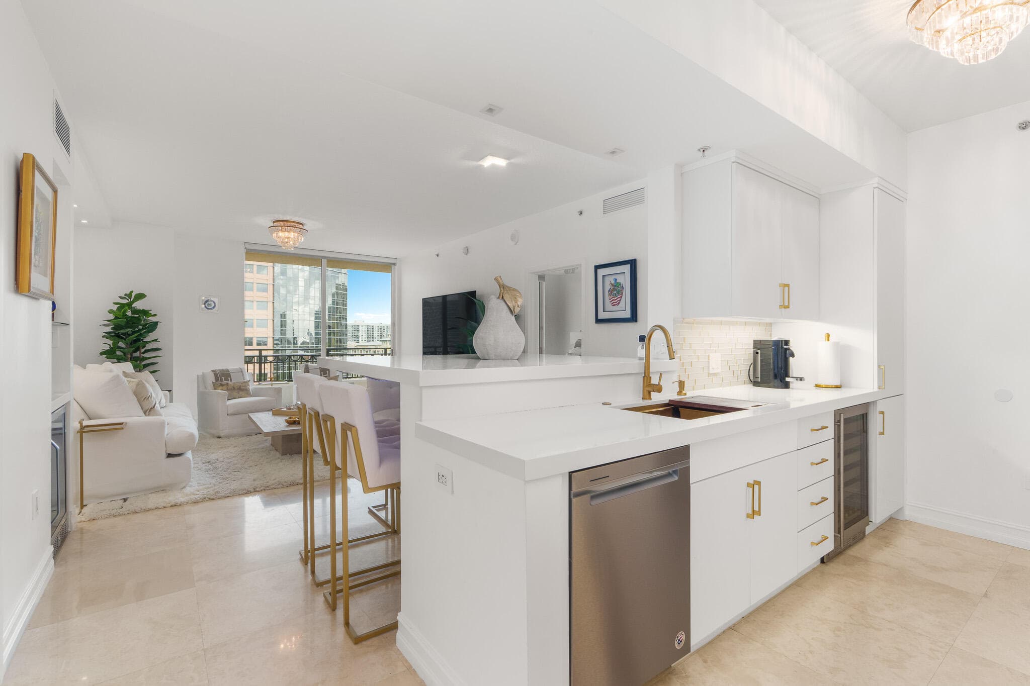 550 Okeechobee Boulevard 1409, West Palm Beach, FL 33401 — photo 1 of 54