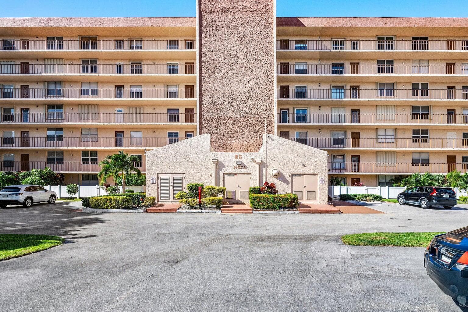 14575 Bonaire Boulevard 208, Delray Beach, FL 33446 — photo 3 of 31