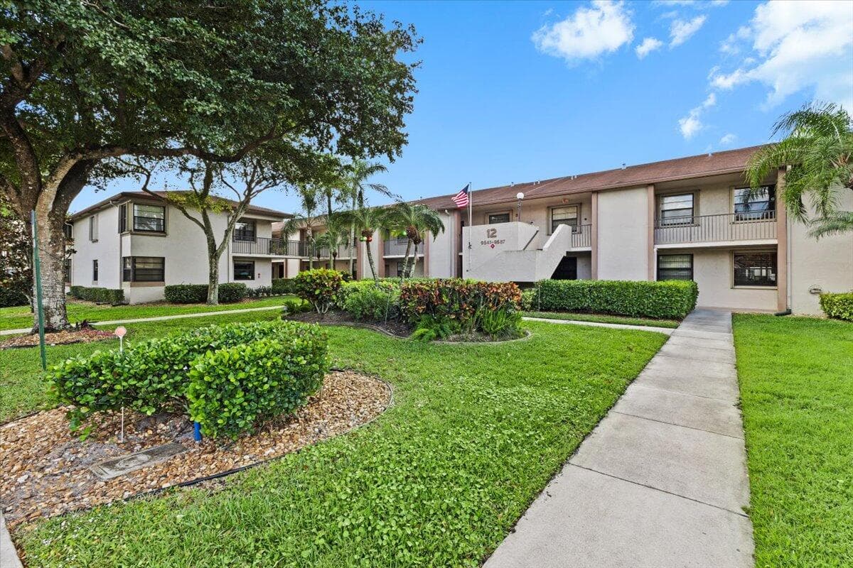9563 W Mcnab Rd 206, Tamarac, FL 33321 — photo 5 of 18