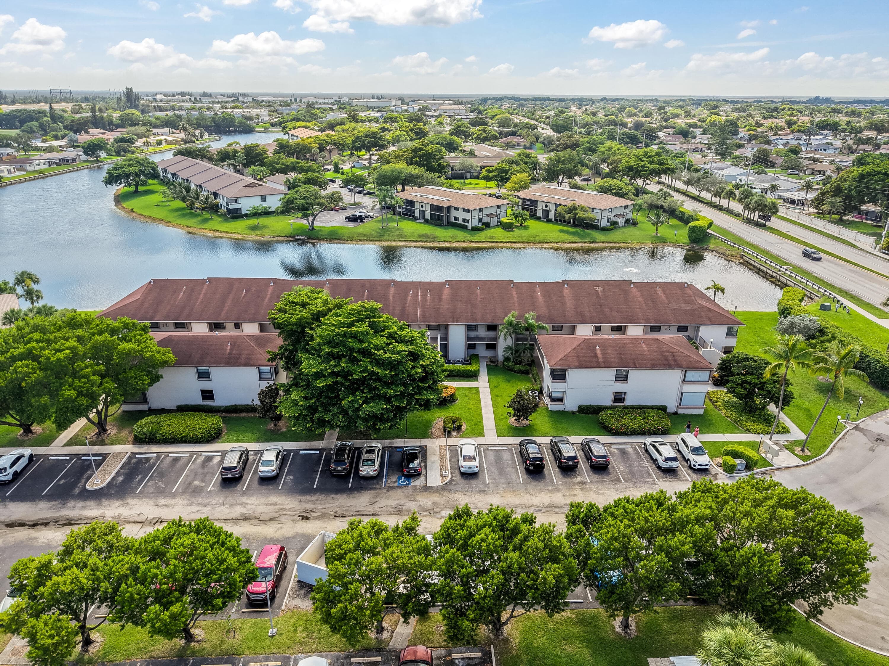 9563 W Mcnab Rd 206, Tamarac, FL 33321 — photo 4 of 18