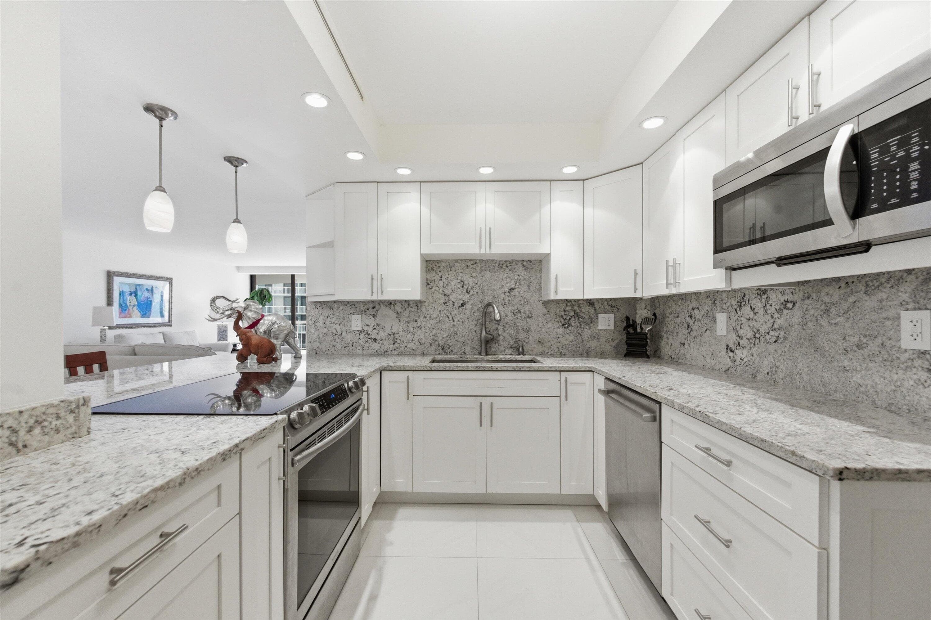 3250 S Ocean Boulevard 401s, Palm Beach, FL 33480 — photo 22 of 38