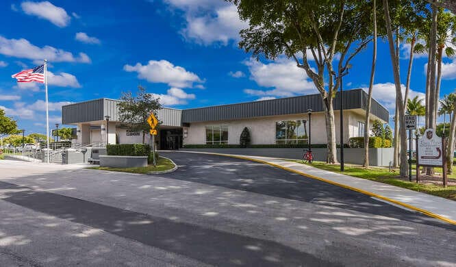 864 Normandy R 864, Delray Beach, FL 33484 — photo 35 of 72