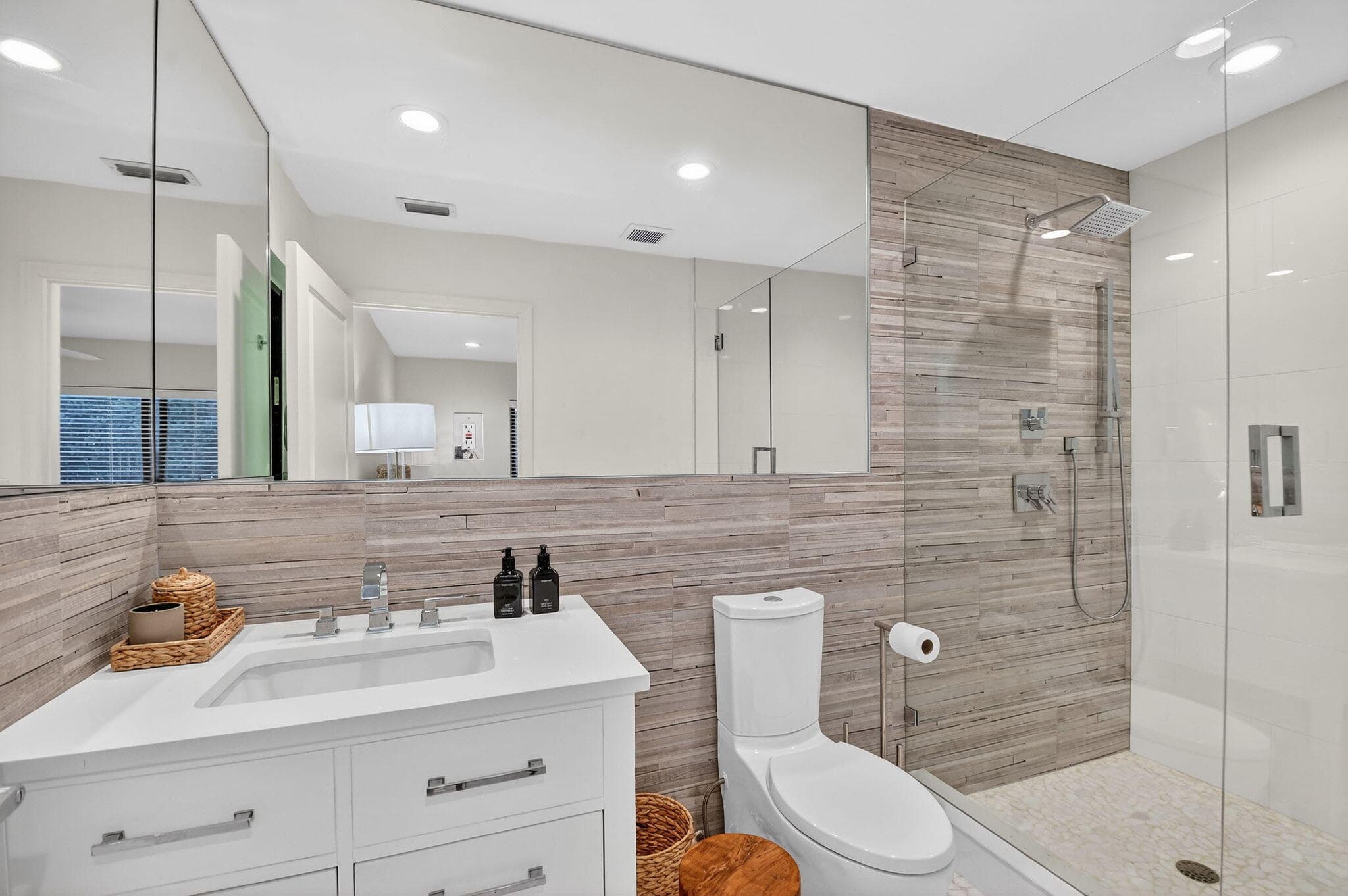 2904 Spanish Trail, Delray Beach, FL 33483 — photo 14 of 22