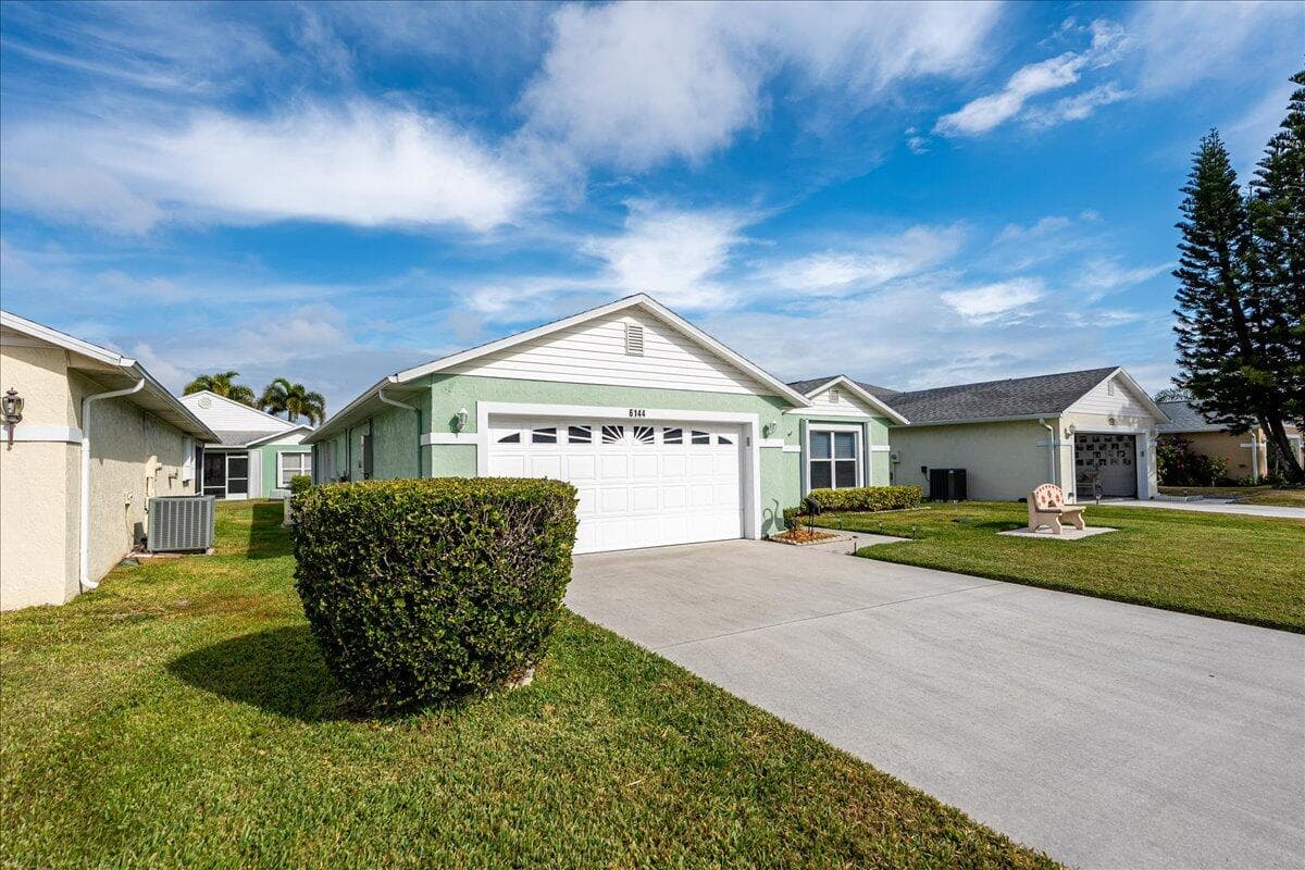 6144 Alexandria Circle, Fort Pierce, FL 34982 — photo 5 of 65