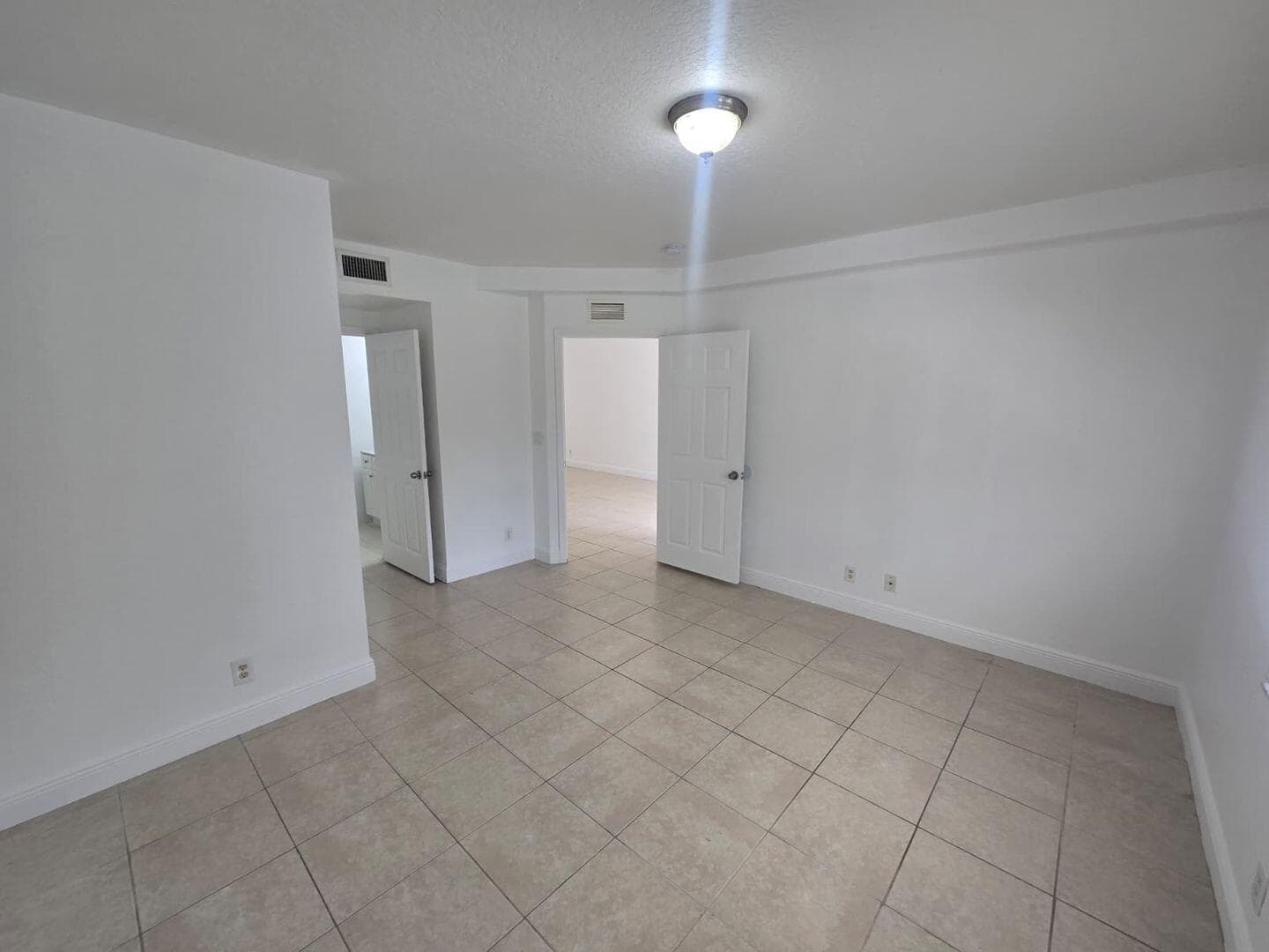 1161 Golden Lakes Boulevard 1315, West Palm Beach, FL 33411 — photo 8 of 23