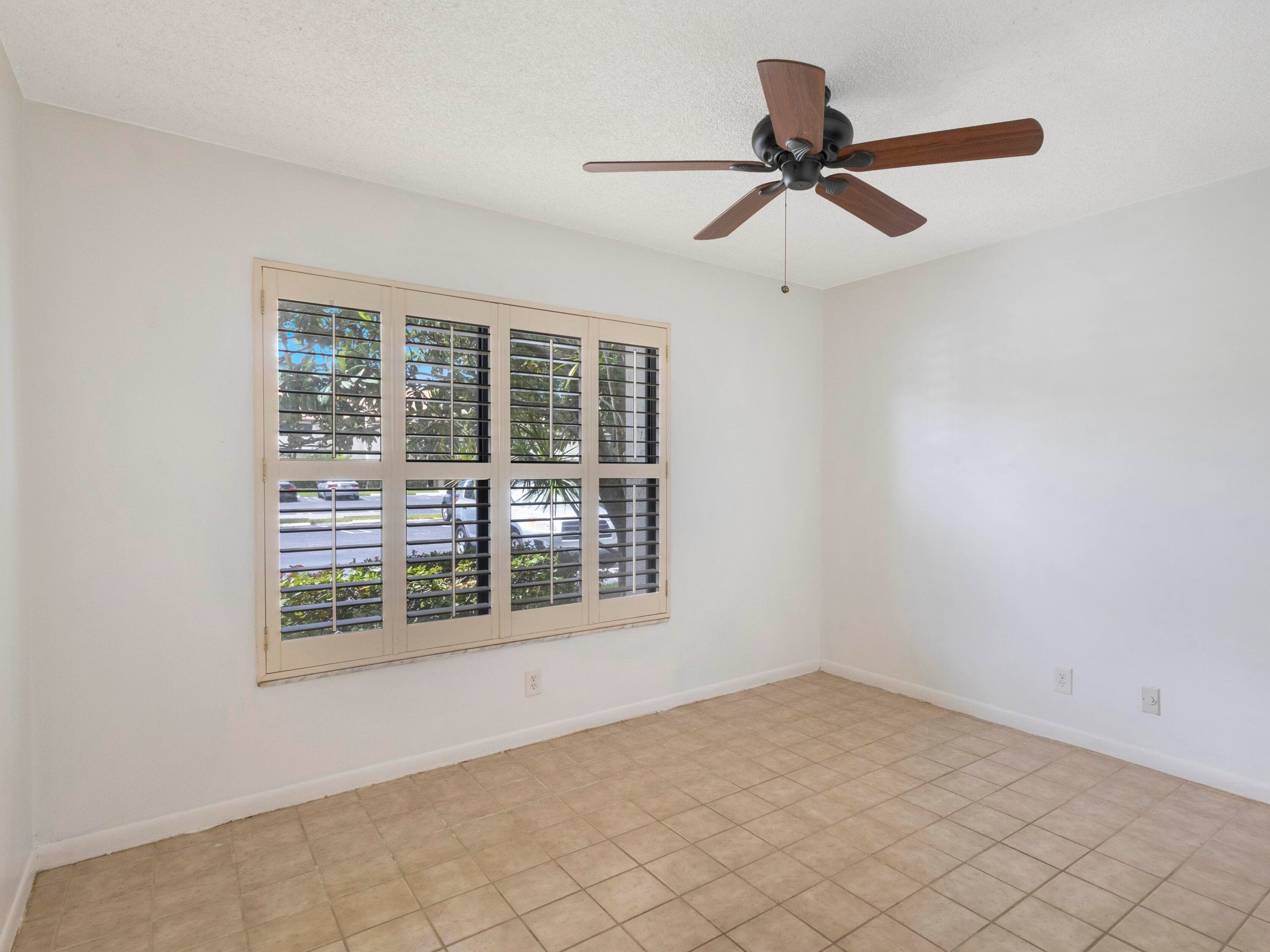 3349 Lucerne Park Drive, Greenacres, FL 33467 — photo 16 of 33
