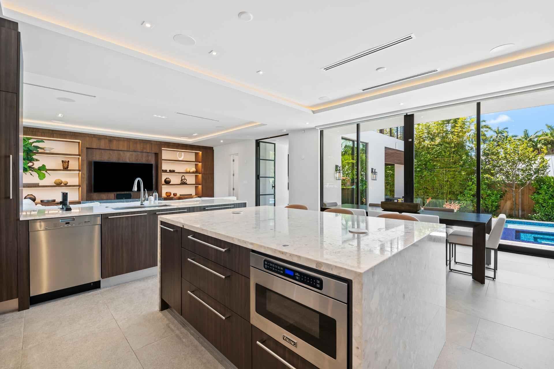 5288 Alton Road, Miami Beach, FL 33140 — photo 4 of 33