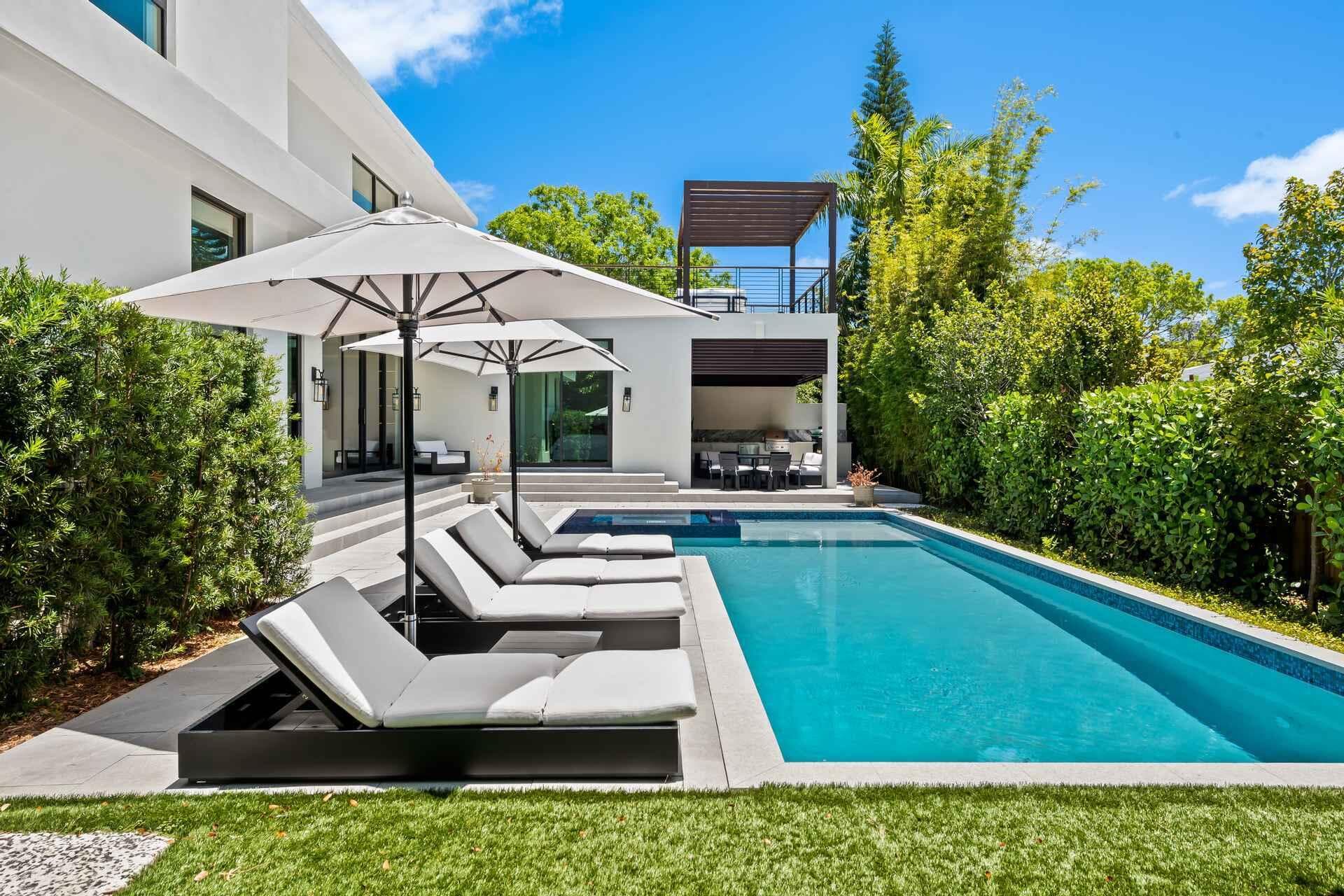 5288 Alton Road, Miami Beach, FL 33140 — photo 28 of 33