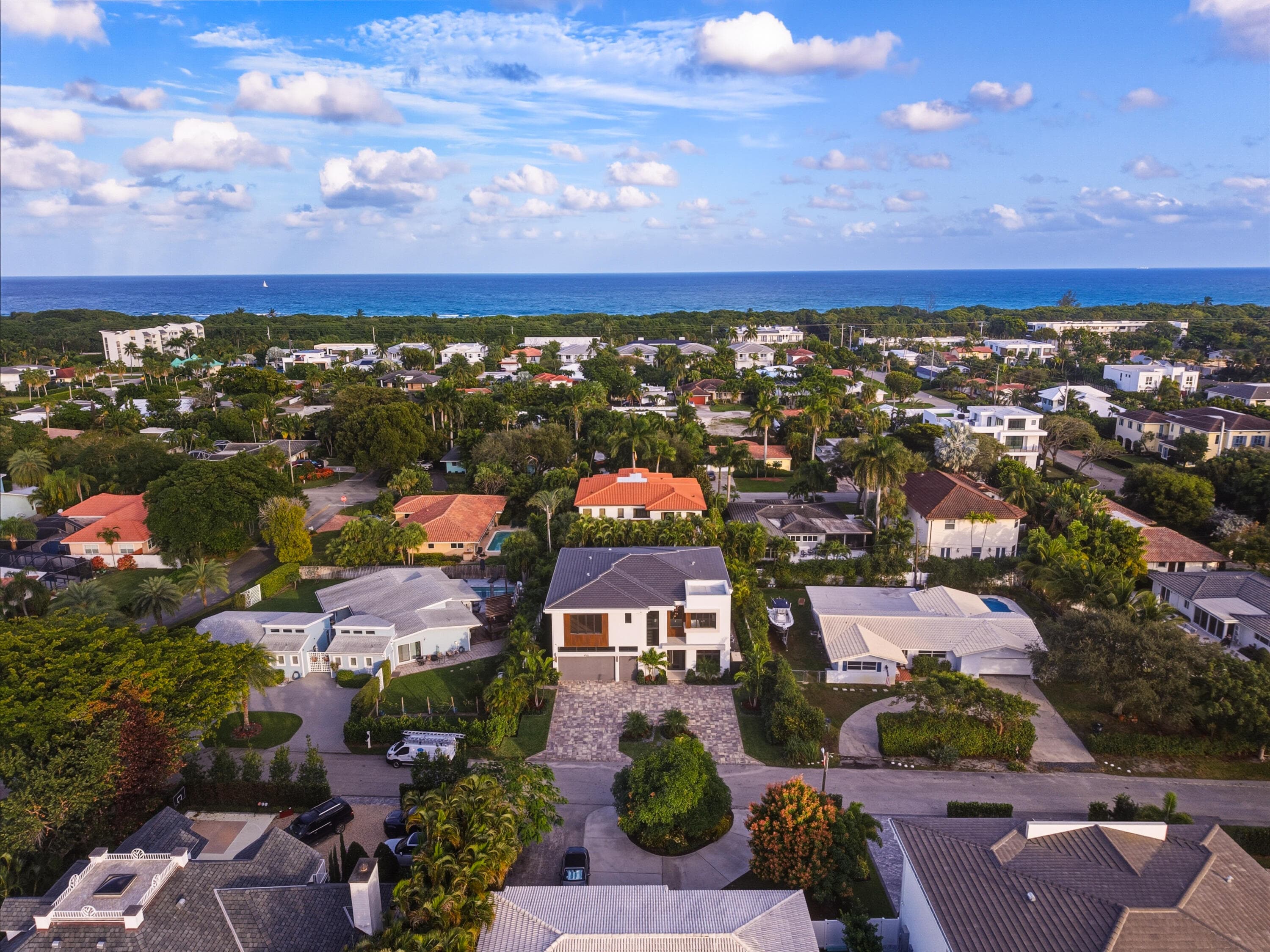 450 NE Spanish Court, Boca Raton, FL 33432 — photo 28 of 32