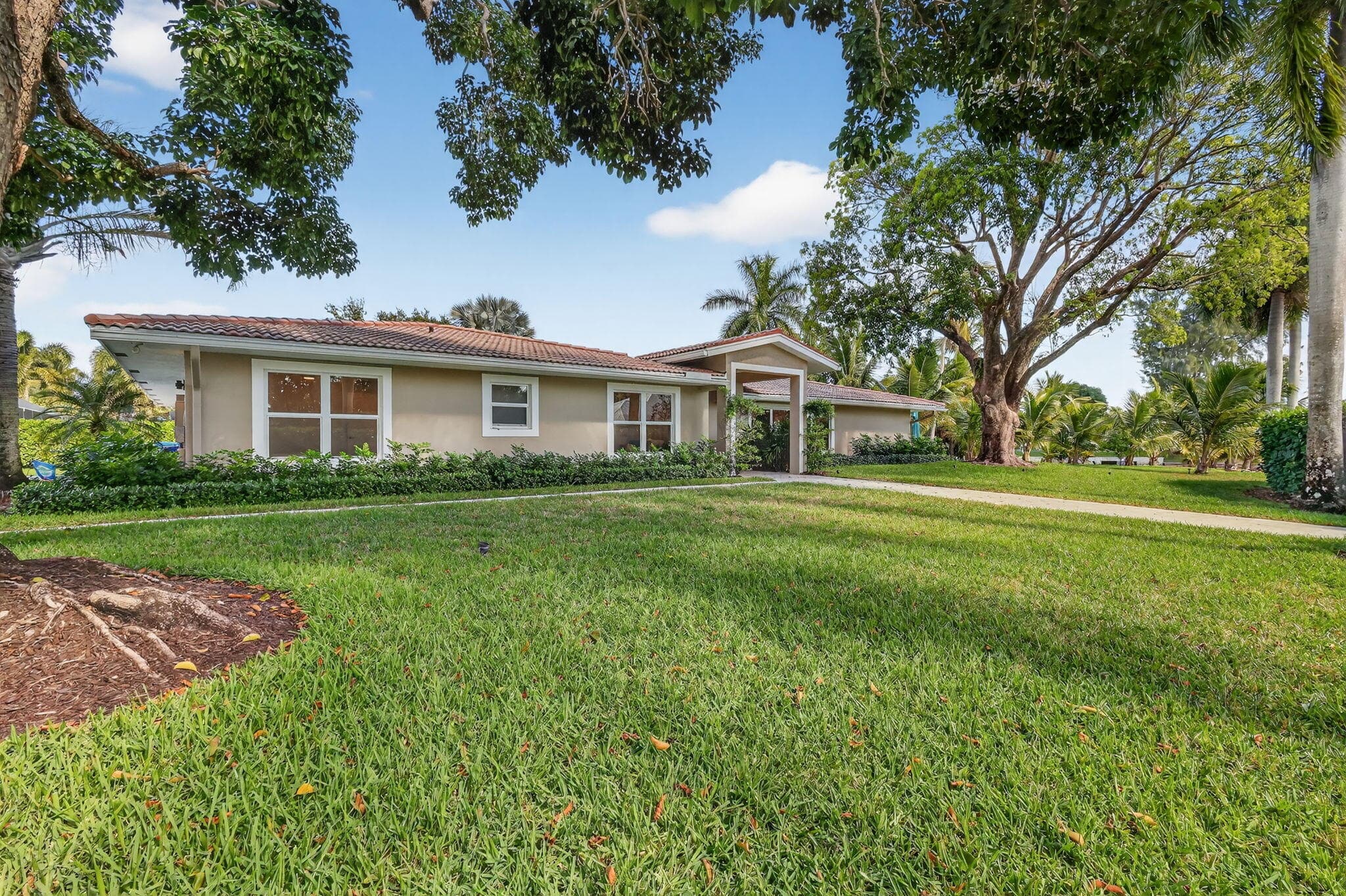 937 SW 34th Court, Boynton Beach, FL 33435 — photo 2 of 40