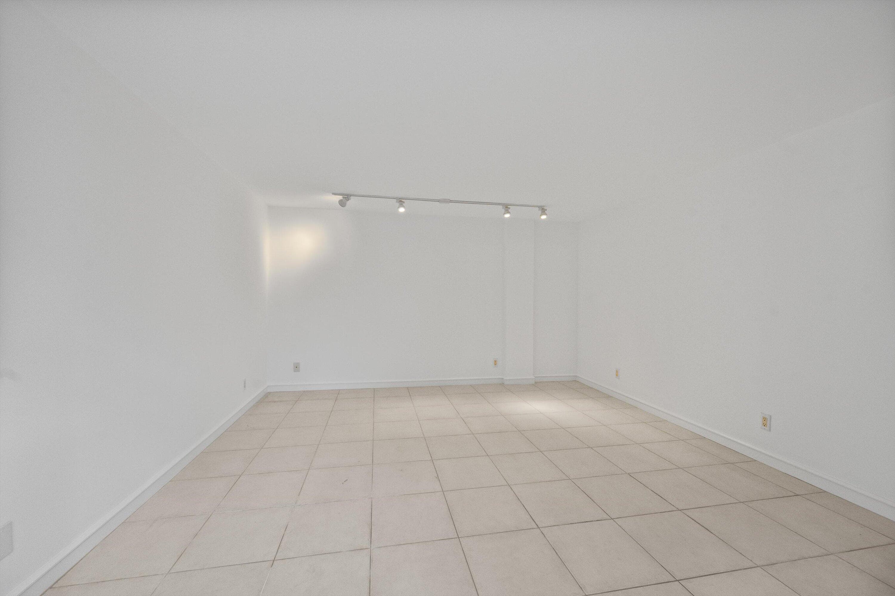 369 S Lake Drive 2e, Palm Beach, FL 33480 — photo 21 of 25