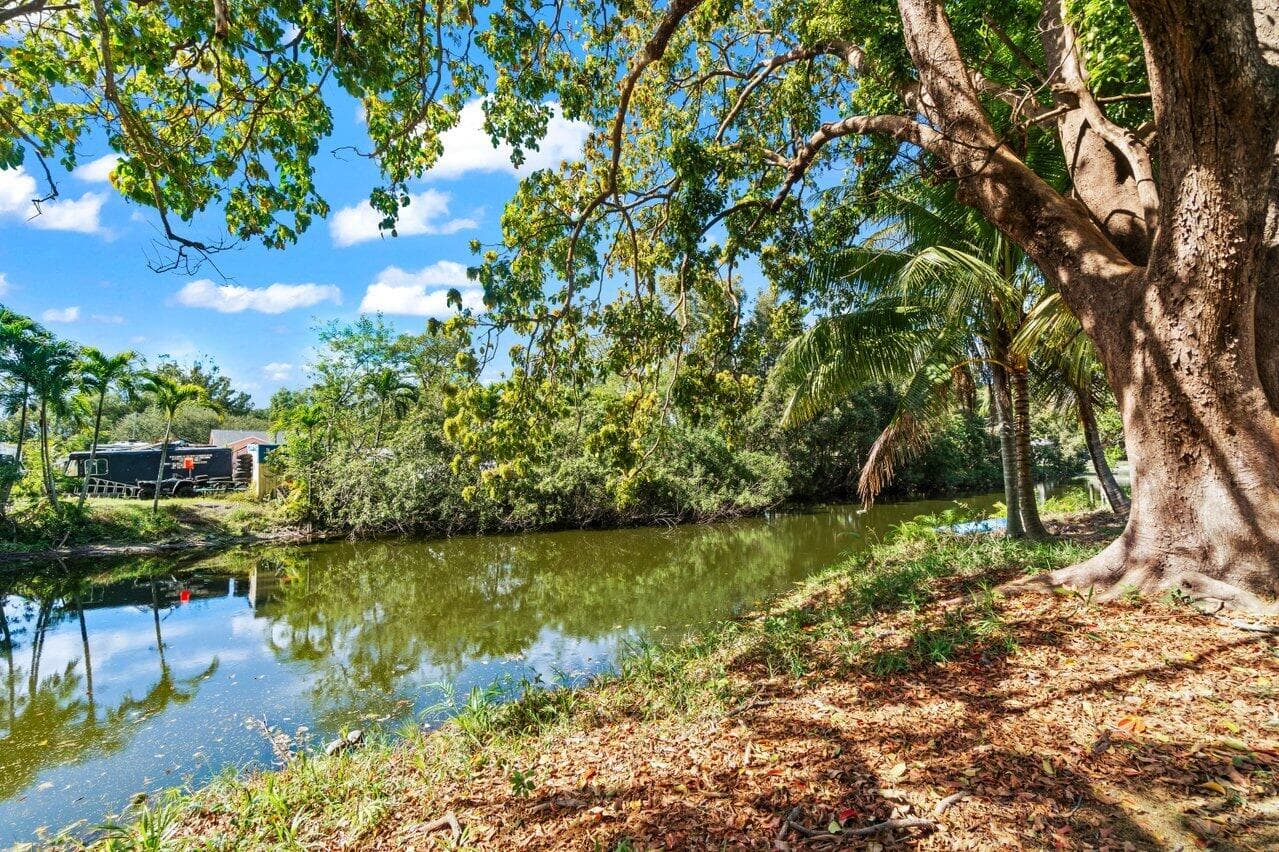 5313 Colbright Road, Lake Worth, FL 33467 — photo 45 of 70