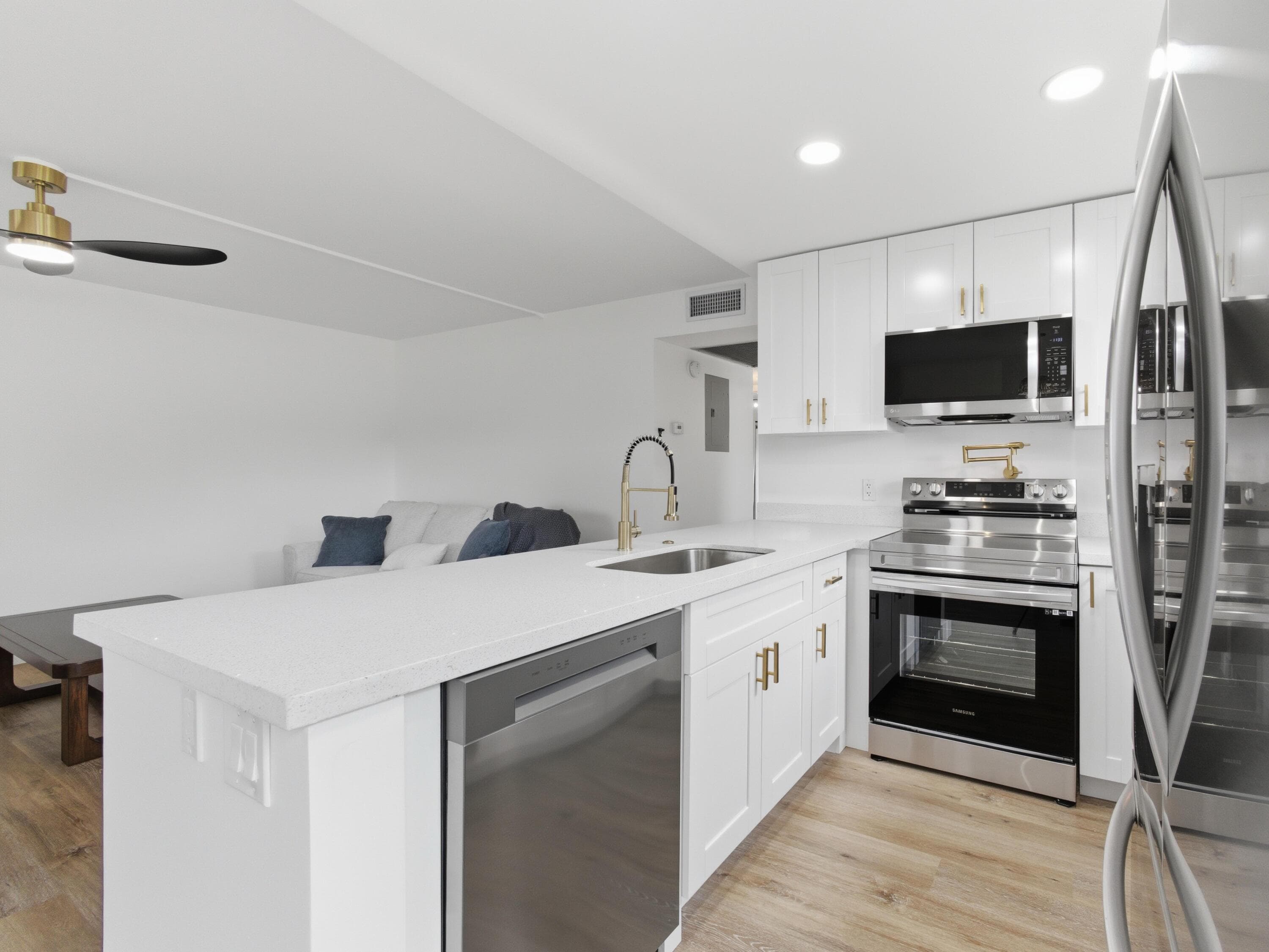 21 Prescott B, Deerfield Beach, FL 33442 — photo 4 of 34