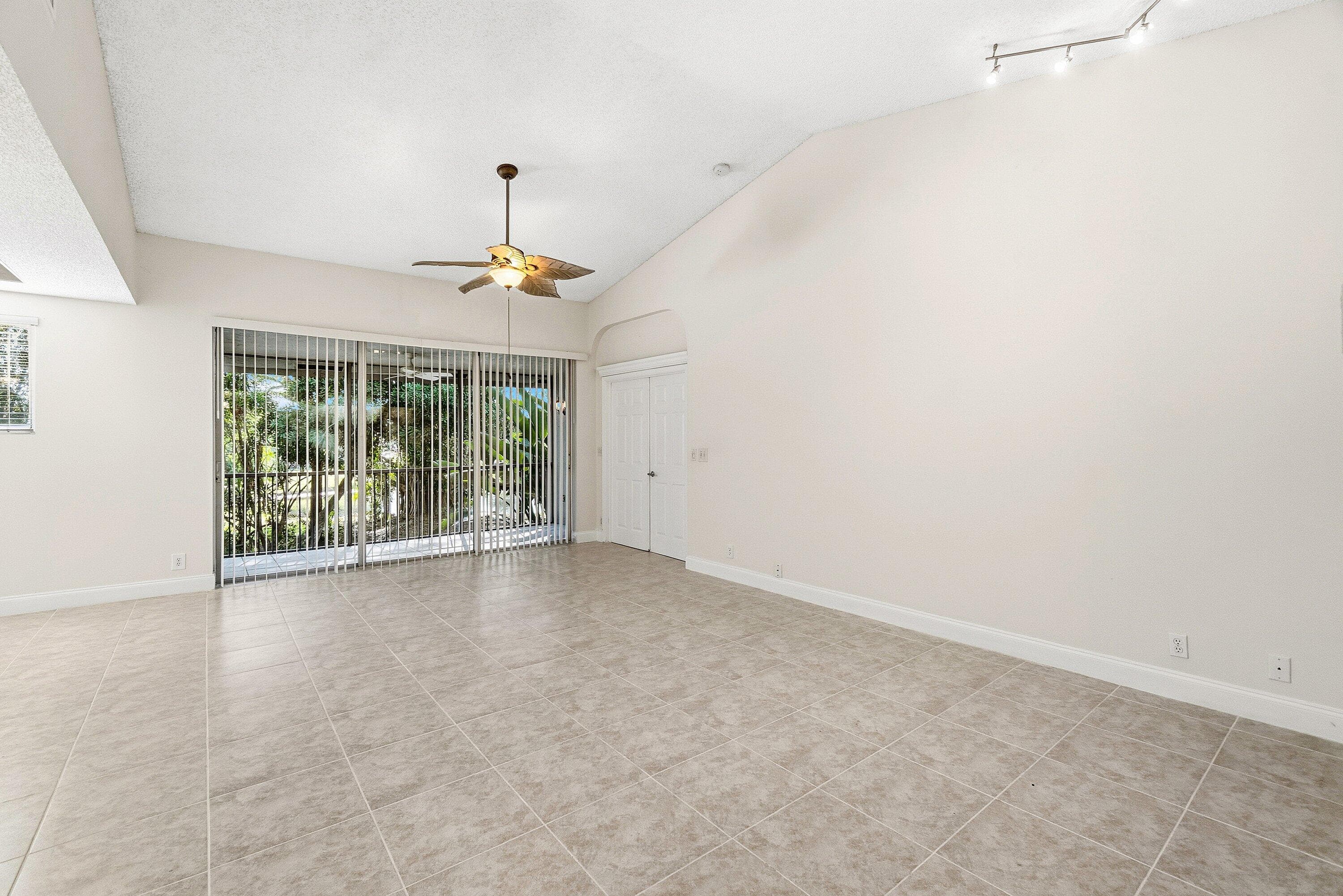 9770 Nickels Boulevard 405, Boynton Beach, FL 33436 — photo 4 of 35