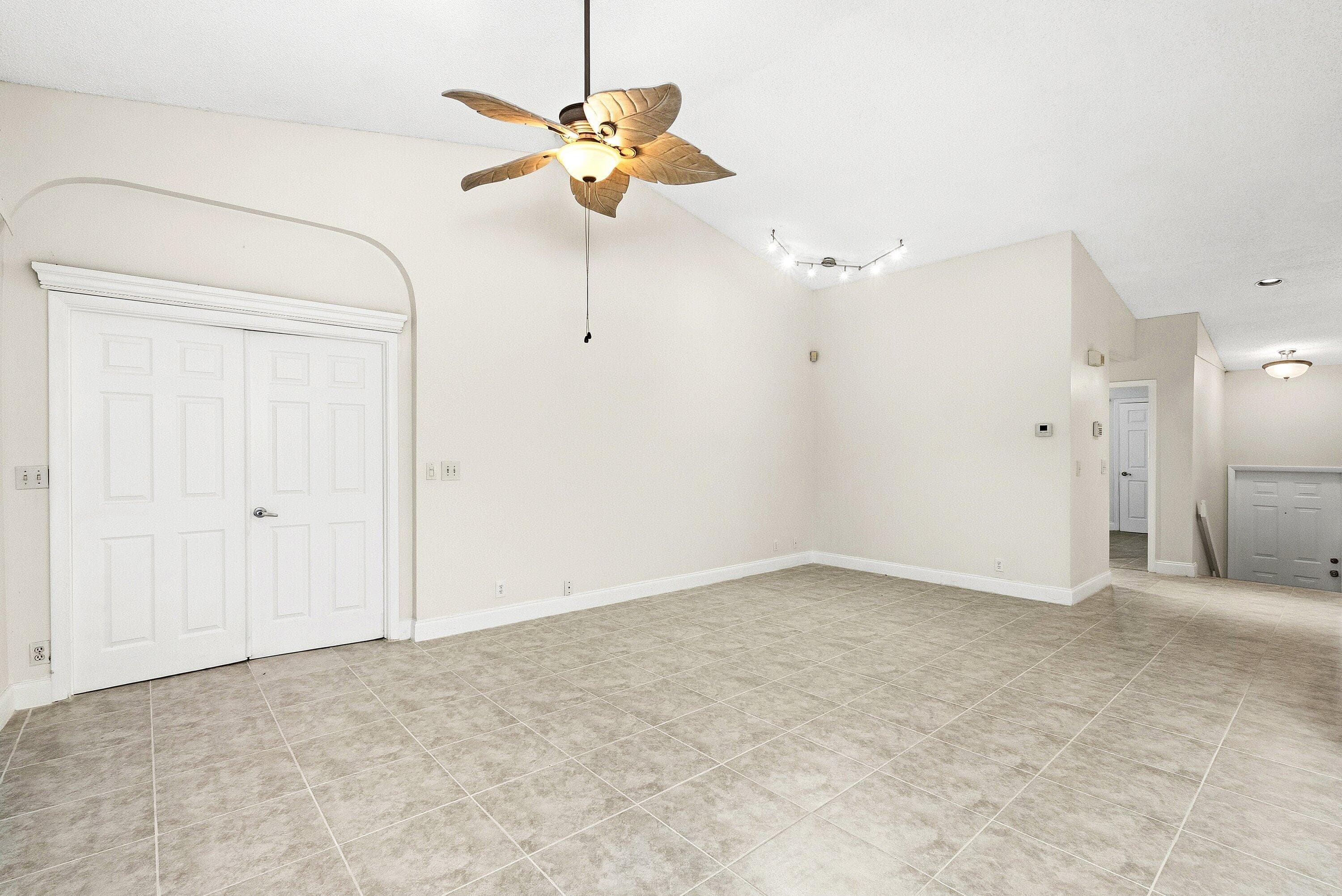 9770 Nickels Boulevard 405, Boynton Beach, FL 33436 — photo 8 of 35