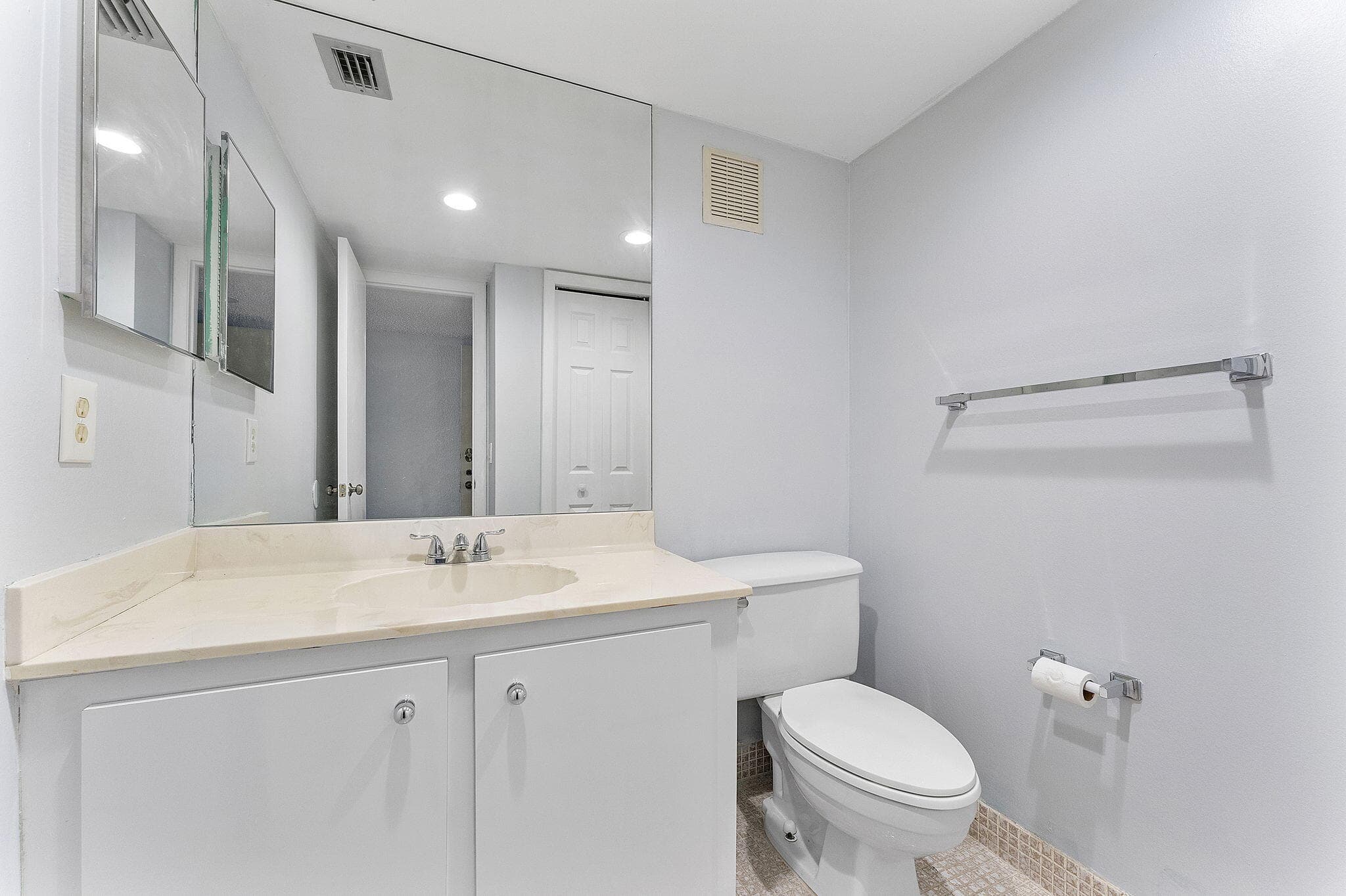 16475 Golf Club Road 207, Weston, FL 33326 — photo 14 of 32