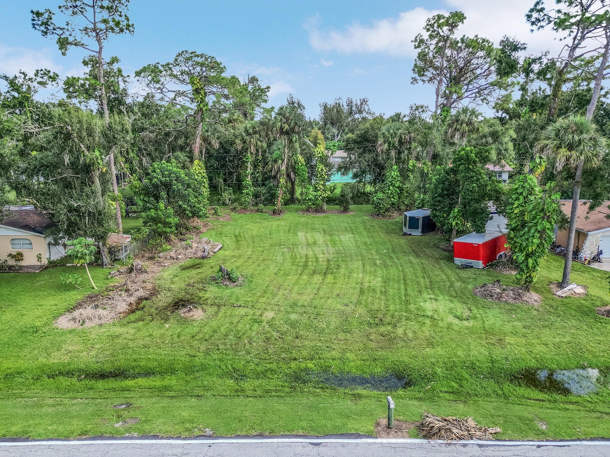 2314 Davis Boulevard, Fort Myers, FL 33905 — photo 1 of 8