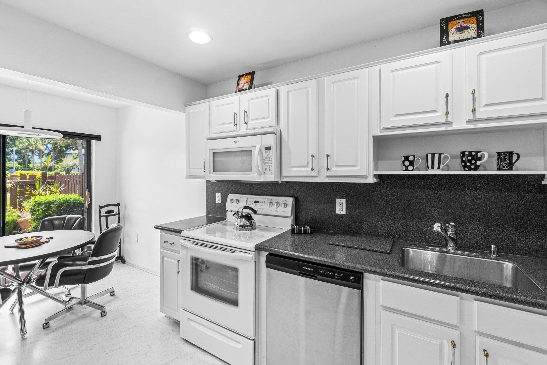 27 Southport Lane C, Boynton Beach, FL 33436 — photo 14 of 51