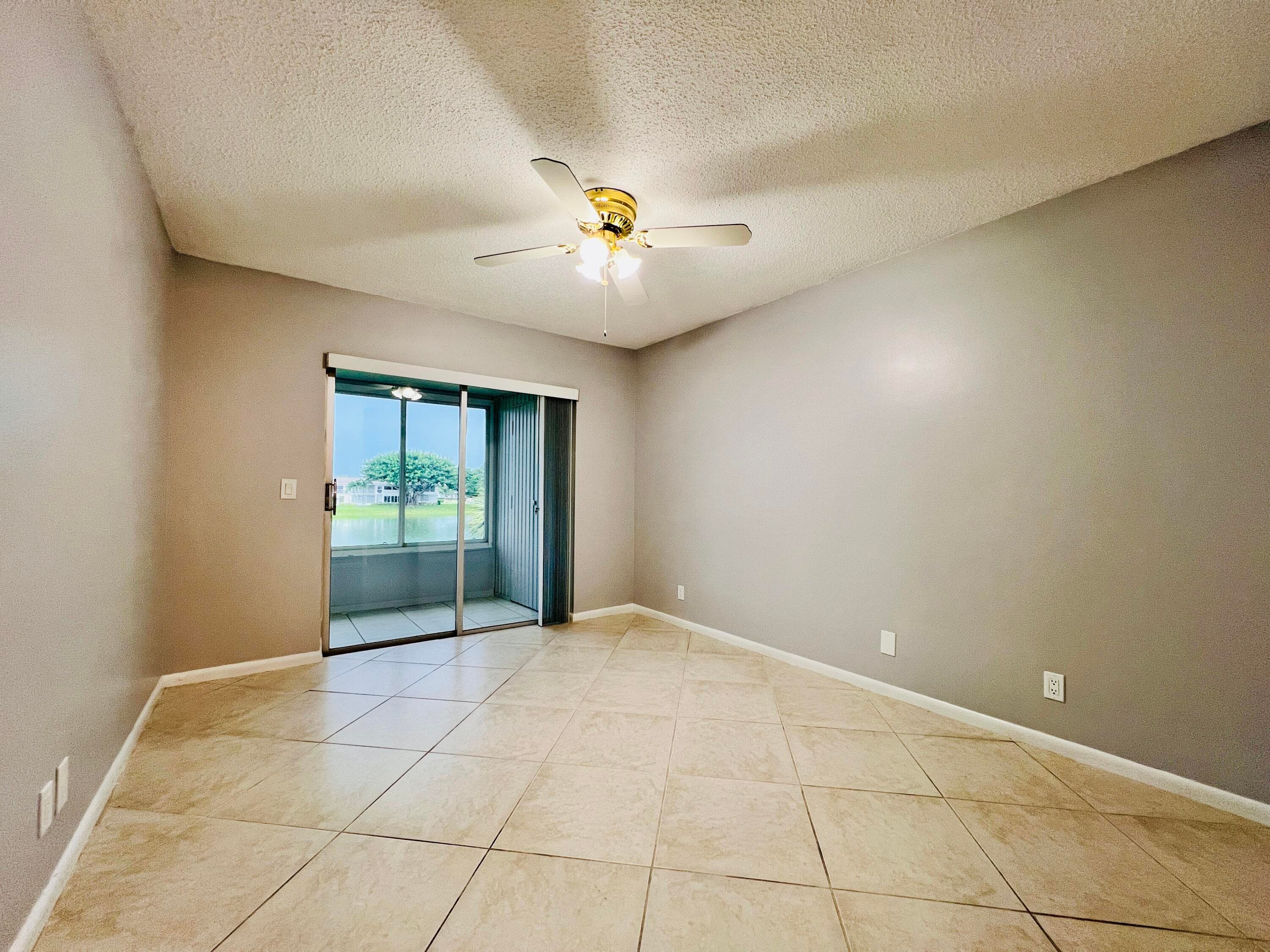 210 Somerset K, West Palm Beach, FL 33417 — photo 6 of 16