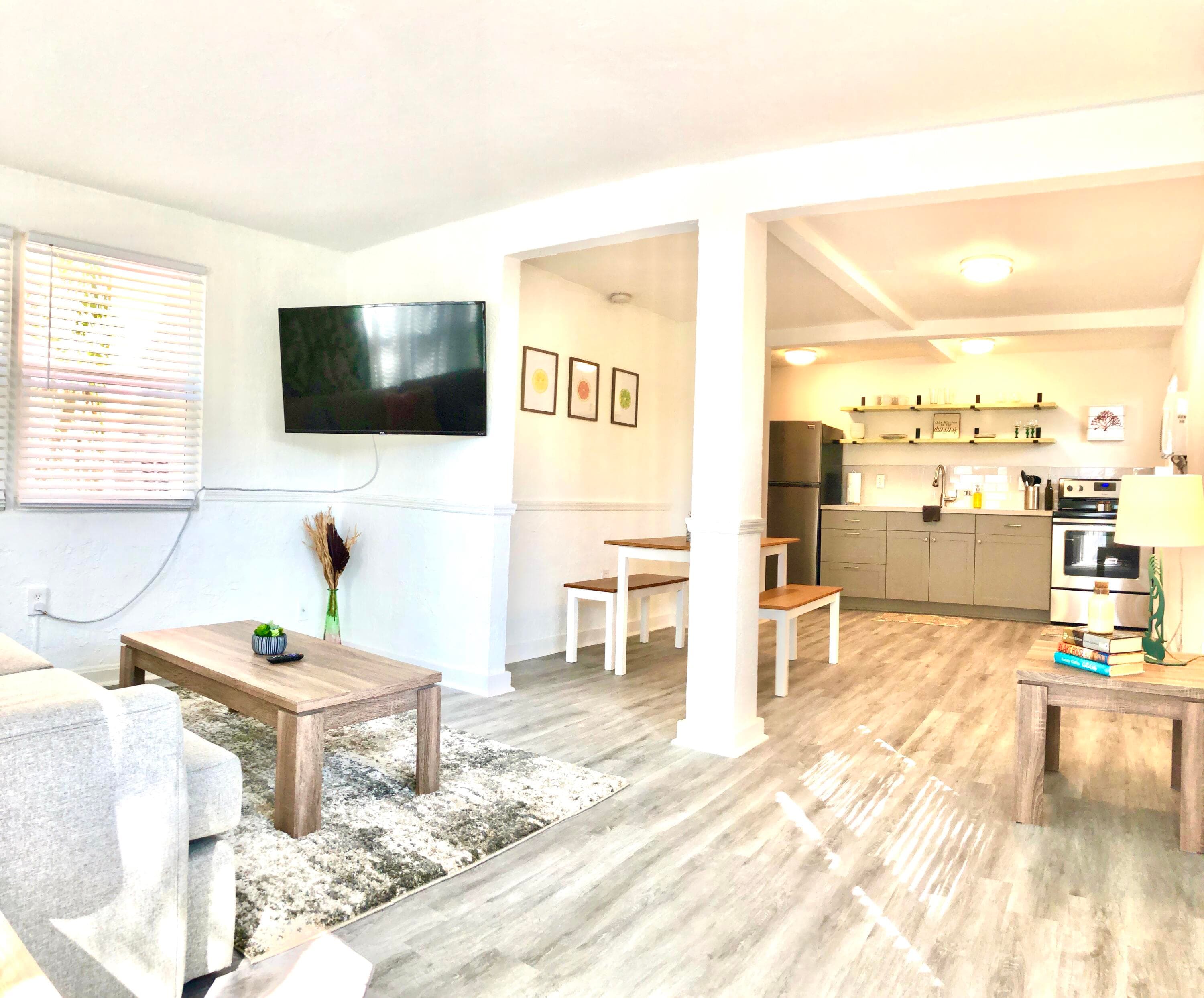 226 S Palmway 1, Lake Worth Beach, FL 33460 — photo 2 of 21