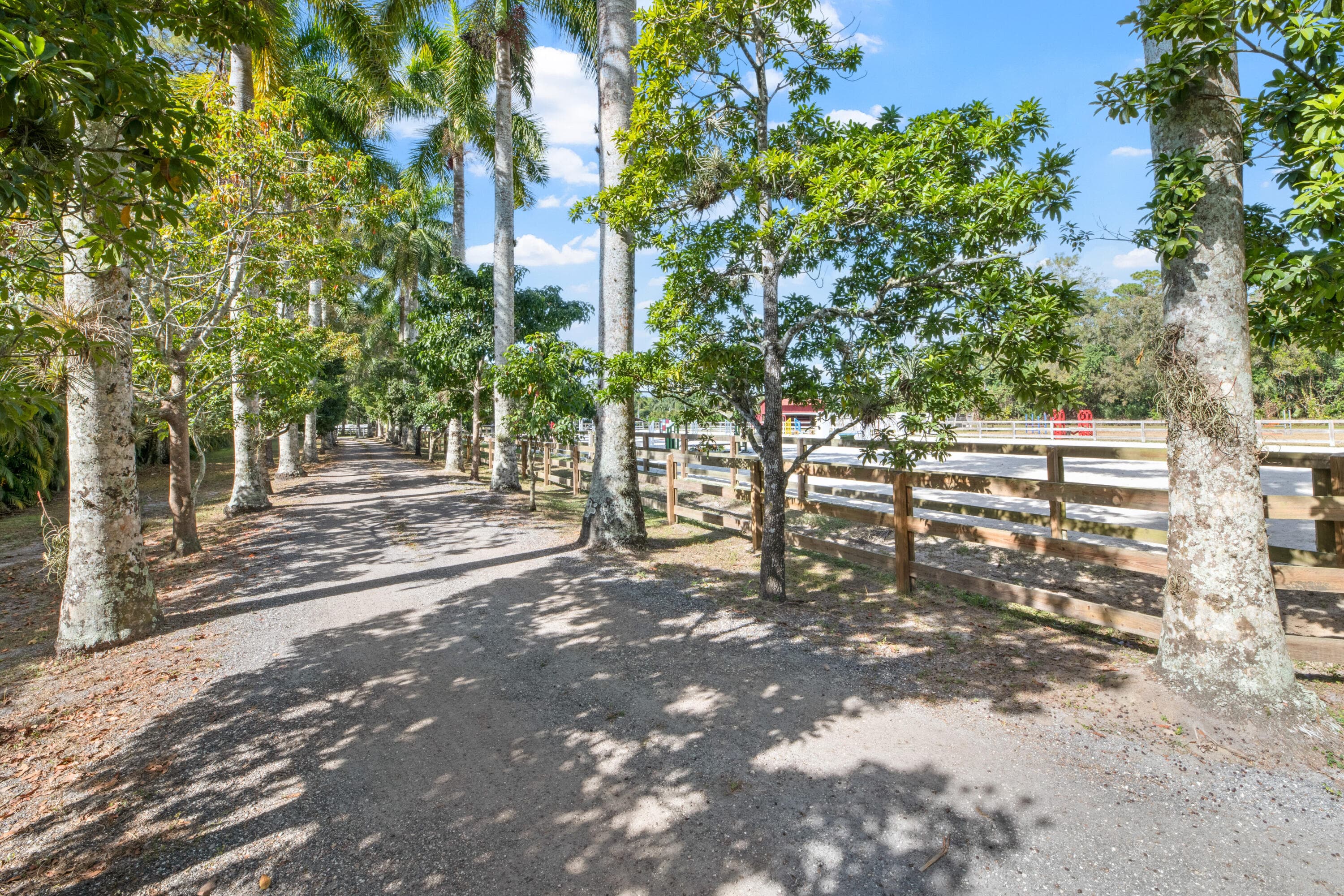 1068 D Road, Loxahatchee Groves, FL 33470 — photo 18 of 73