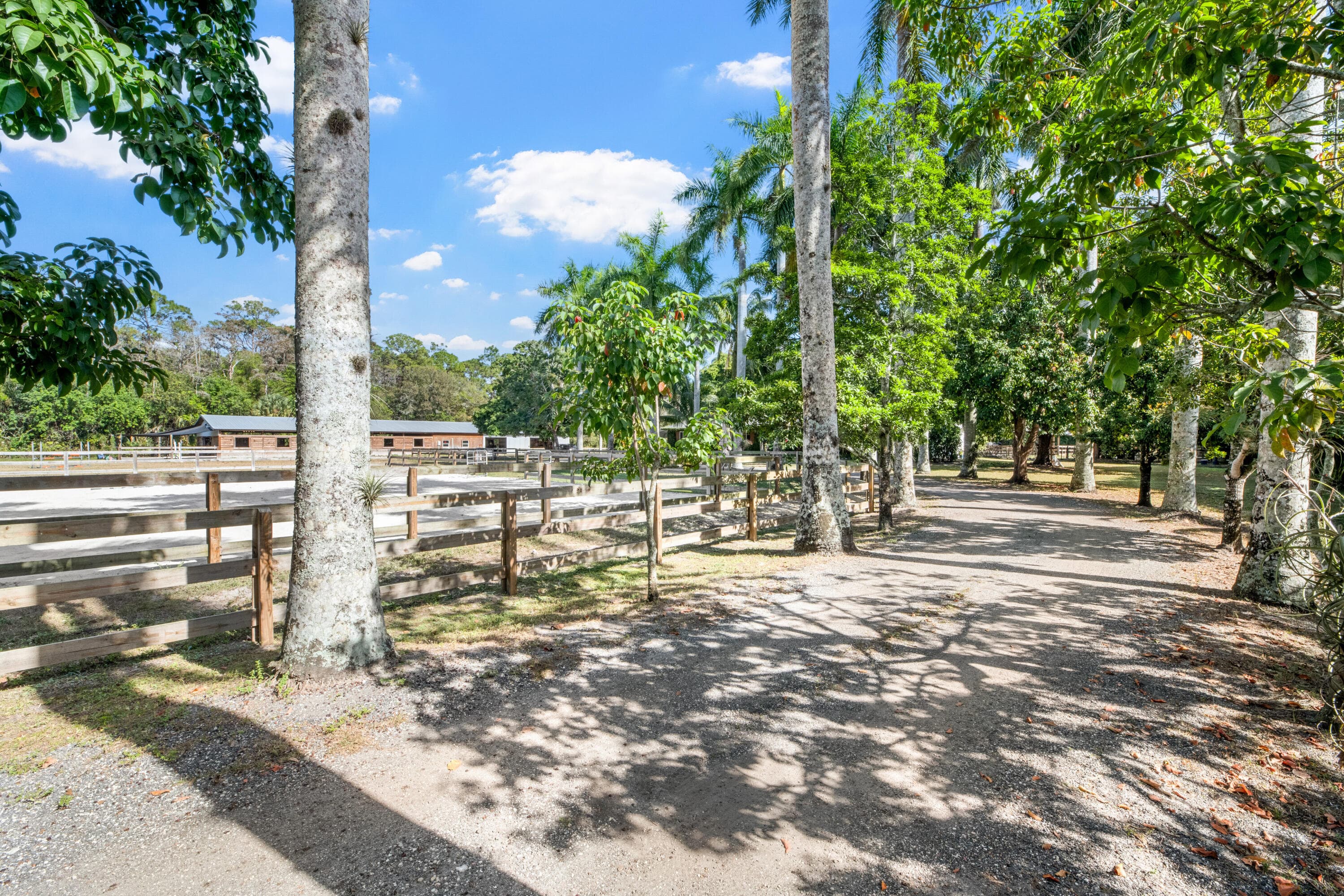 1068 D Road, Loxahatchee Groves, FL 33470 — photo 19 of 73