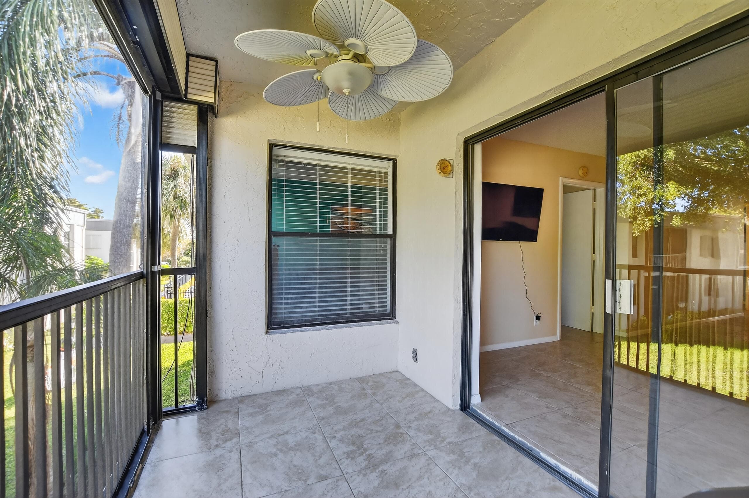 265 SE 10th Street 11c, Deerfield Beach, FL 33441 — photo 33 of 48