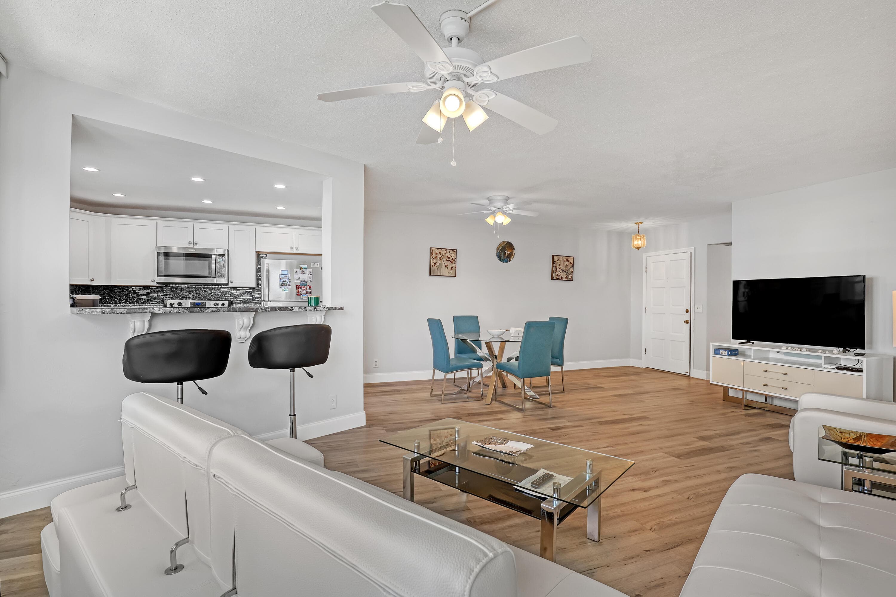 28 Yacht Club Drive 409, North Palm Beach, FL 33408 — photo 7 of 23