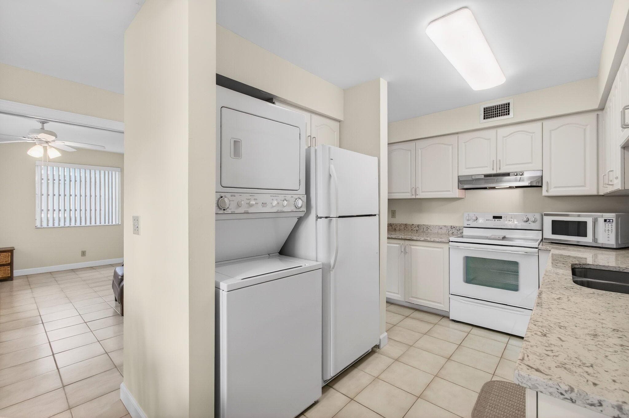 13682 Via Flora A, Delray Beach, FL 33484 — photo 11 of 44
