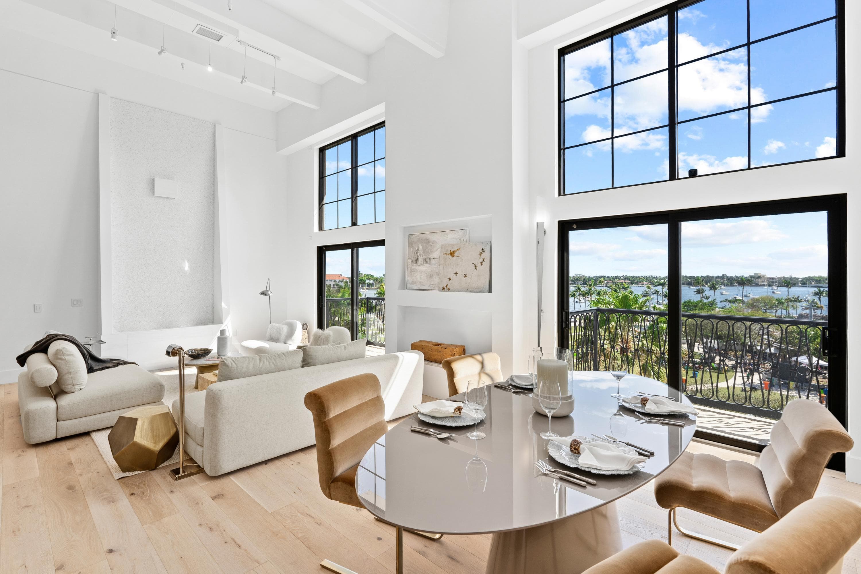 101 N Clematis Street 412, West Palm Beach, FL 33401 — photo 2 of 50