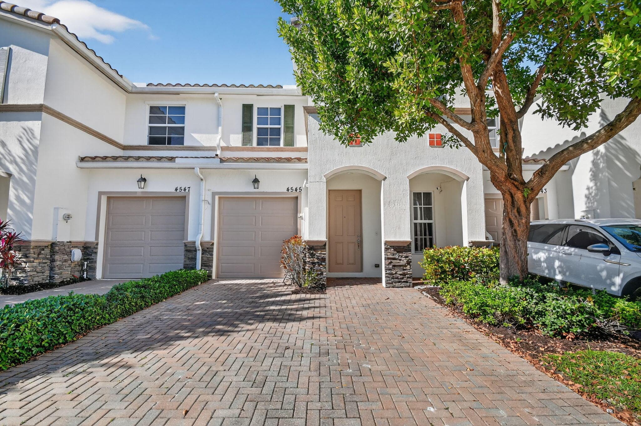 4545 Tara Cove Way, West Palm Beach, FL 33417 — photo 1 of 47