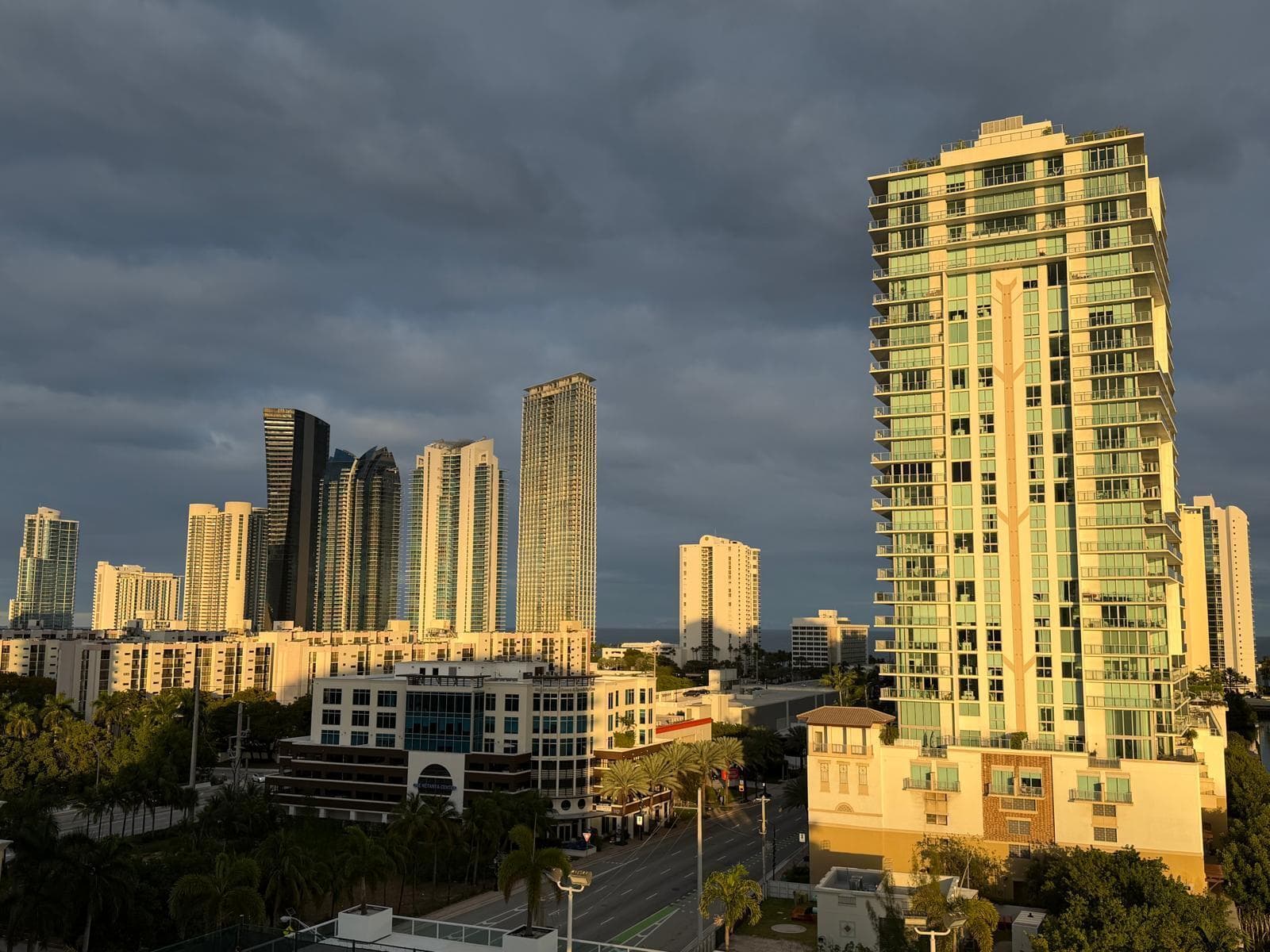 400 Sunny Isles Boulevard 1022, Sunny Isles Beach, FL 33160 — photo 10 of 34