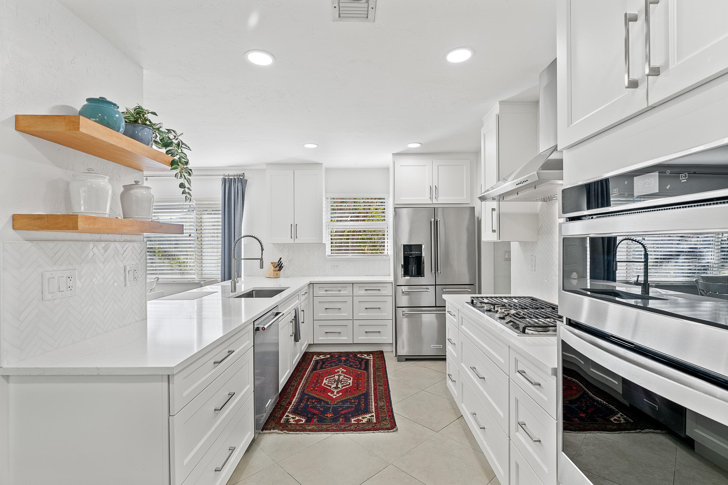 429 Inlet Road, North Palm Beach, FL 33408 — photo 4 of 38
