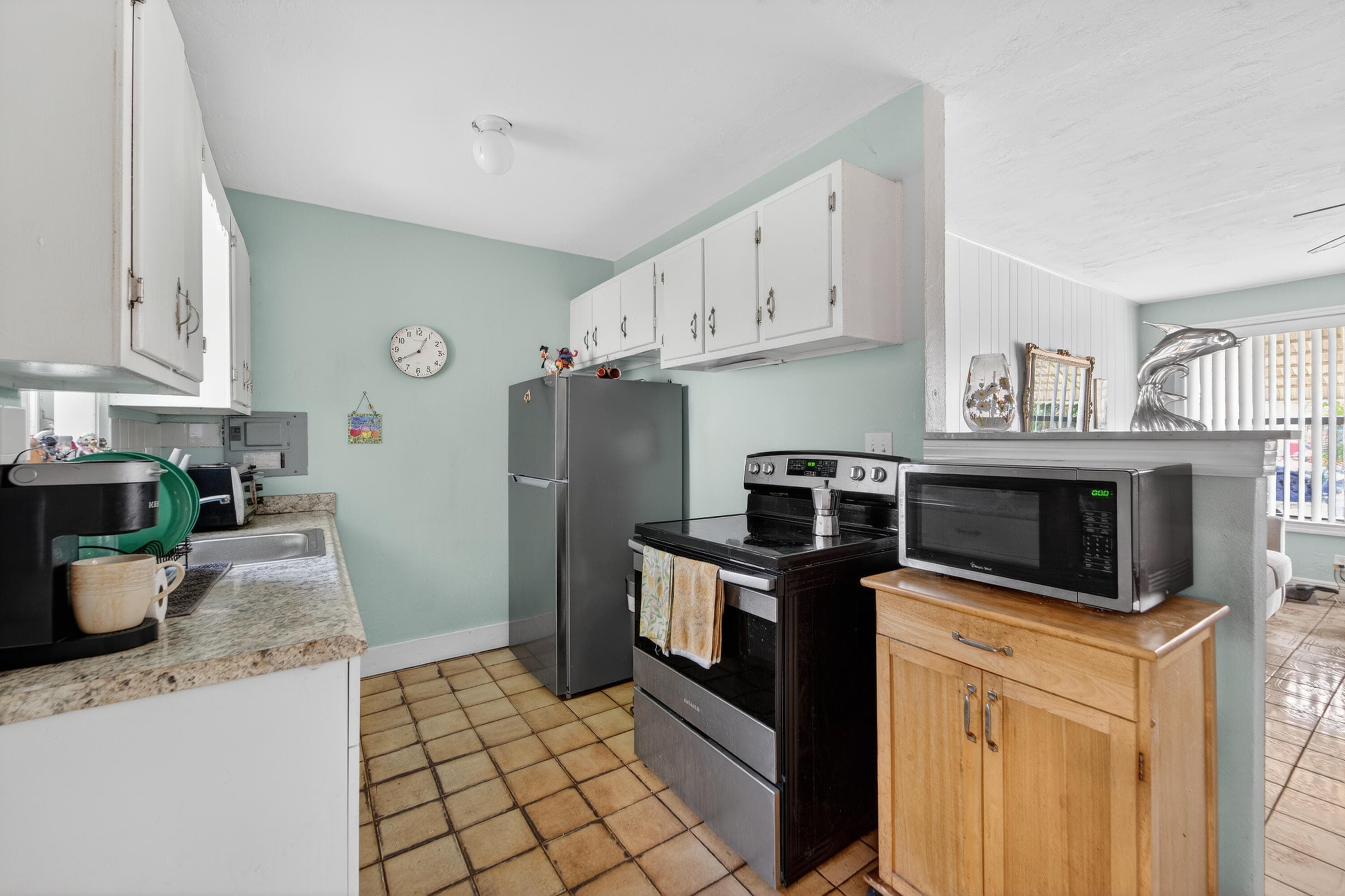 2105 Worthington Road, West Palm Beach, FL 33409 — photo 13 of 25