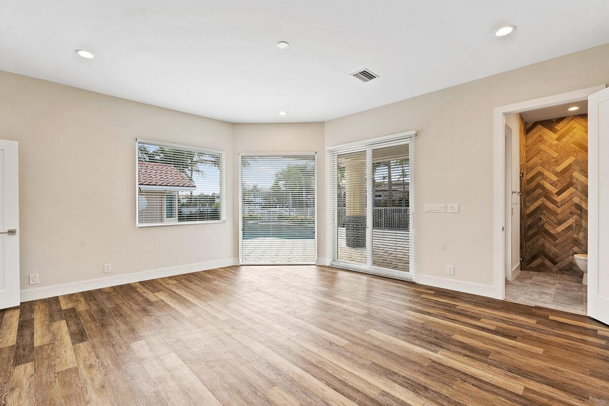 533 E Alexander Palm Road, Boca Raton, FL 33432 — photo 32 of 44