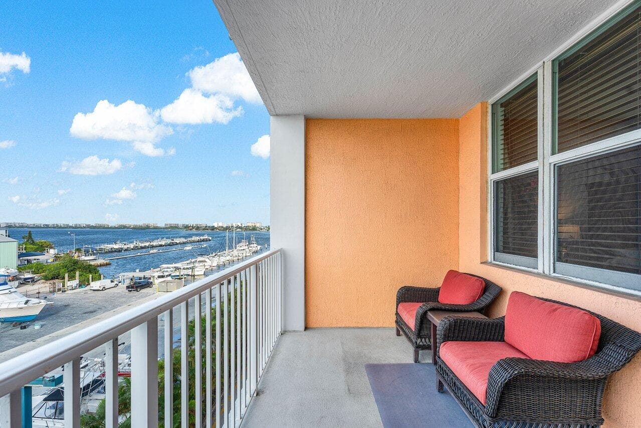 806 E Windward Way 509, Lantana, FL 33462 — photo 2 of 30