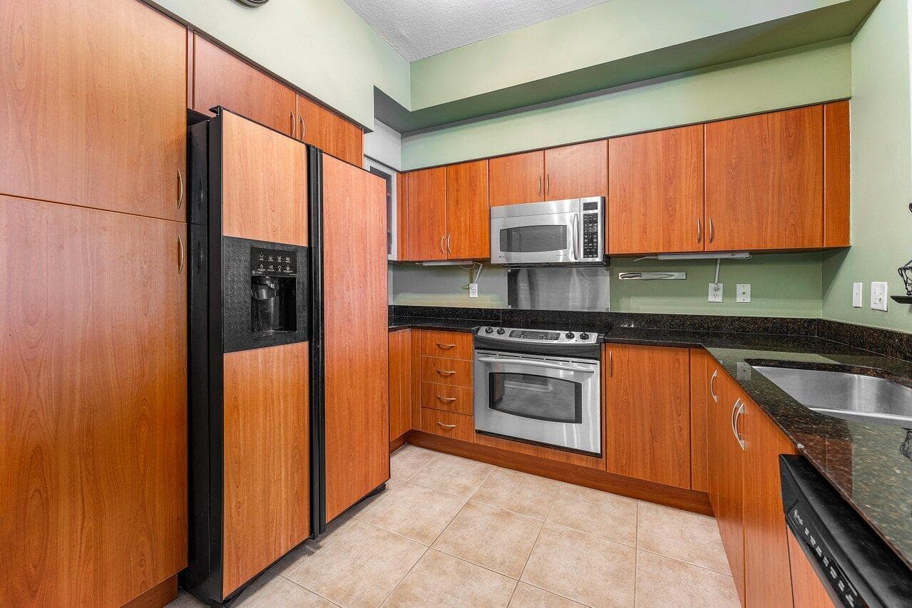 806 E Windward Way 509, Lantana, FL 33462 — photo 13 of 30