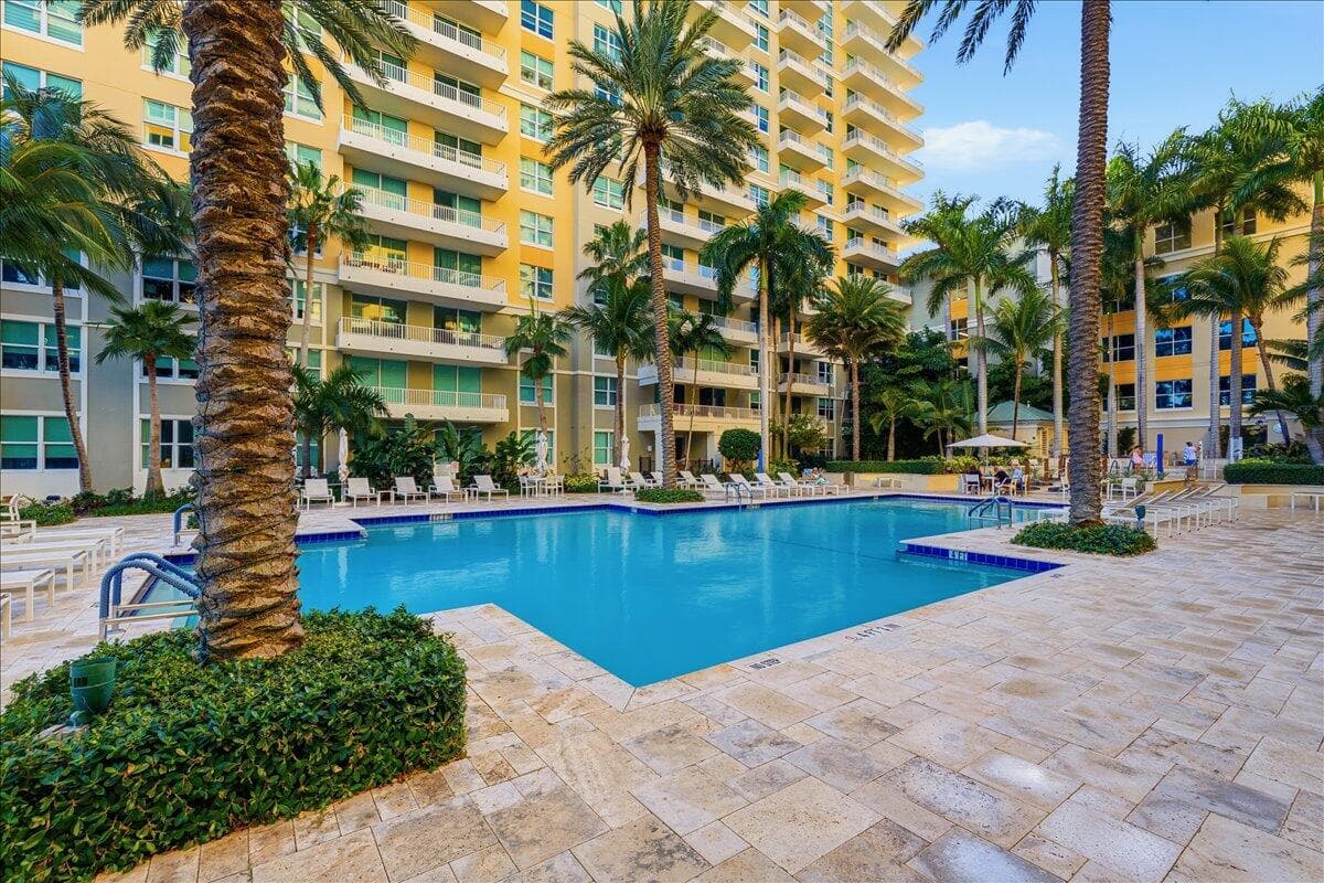 700 E Boynton Beach Boulevard 101, Boynton Beach, FL 33435 — photo 3 of 24