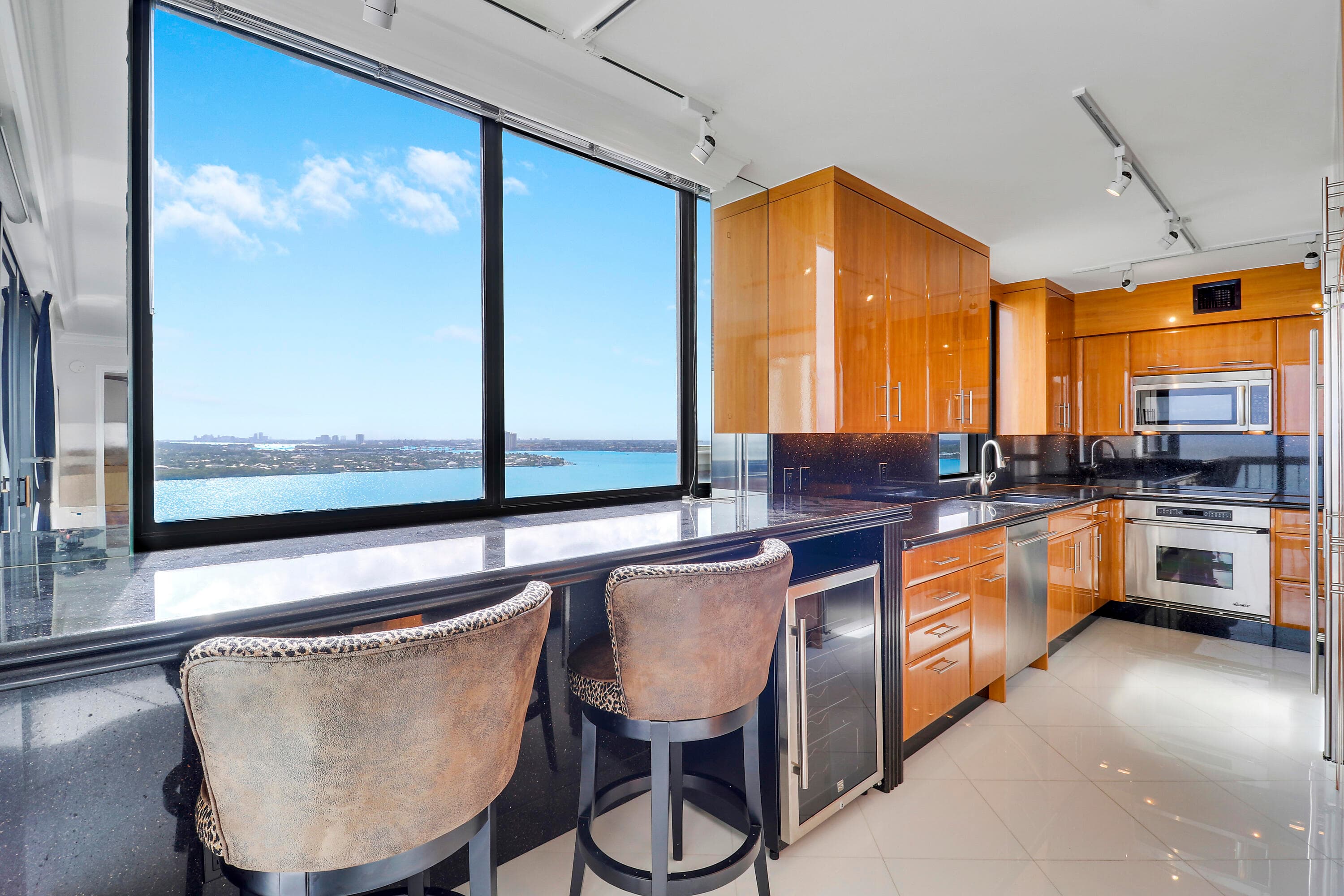 5380 N Ocean Drive 20b, Singer Island, FL 33404 — photo 5 of 32