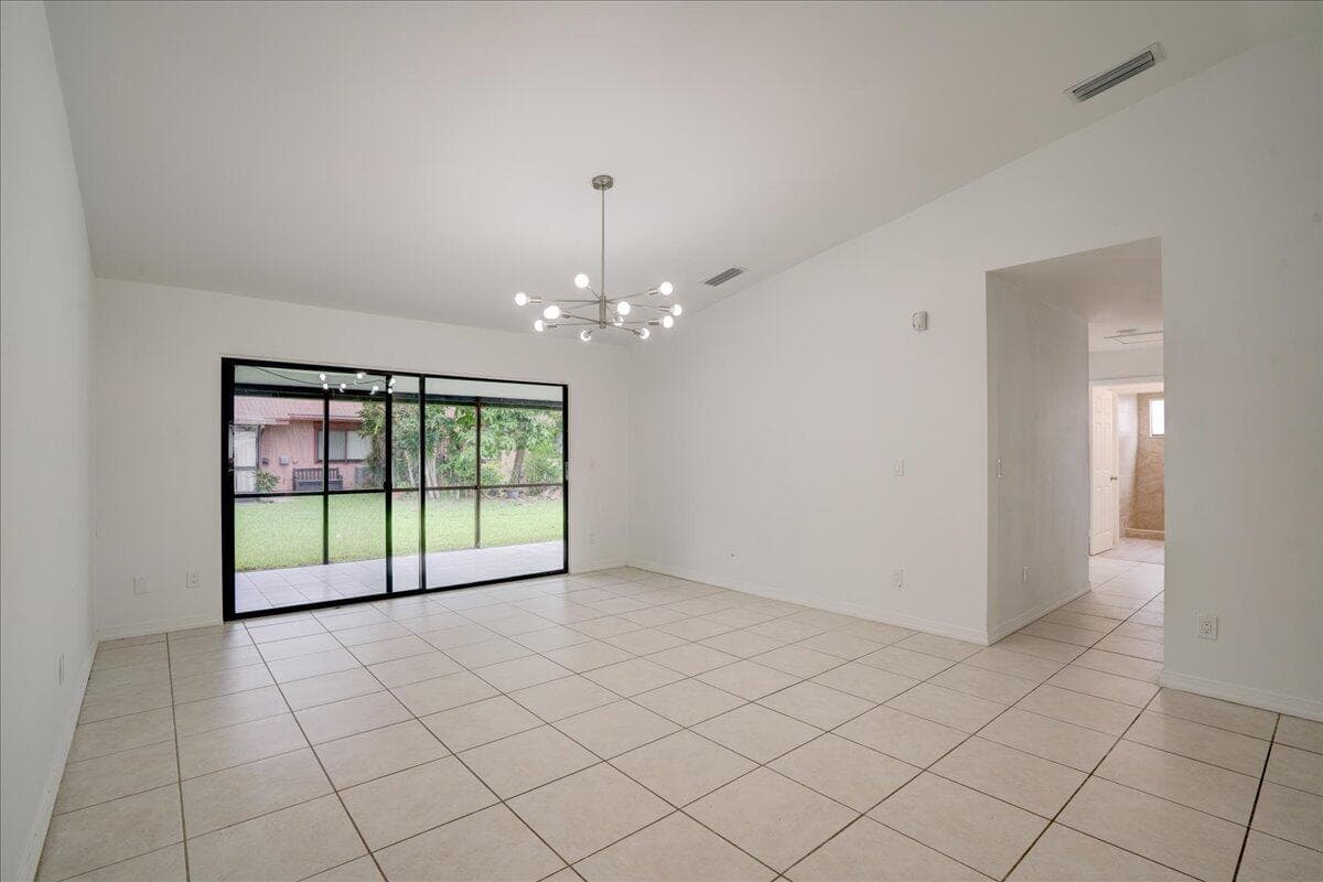3 Fawlkland Circle, Boynton Beach, FL 33426 — photo 8 of 12