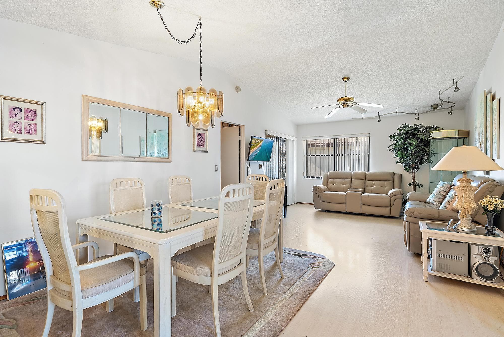 7633 Tahiti Lane 204, Lake Worth, FL 33467 — photo 1 of 12