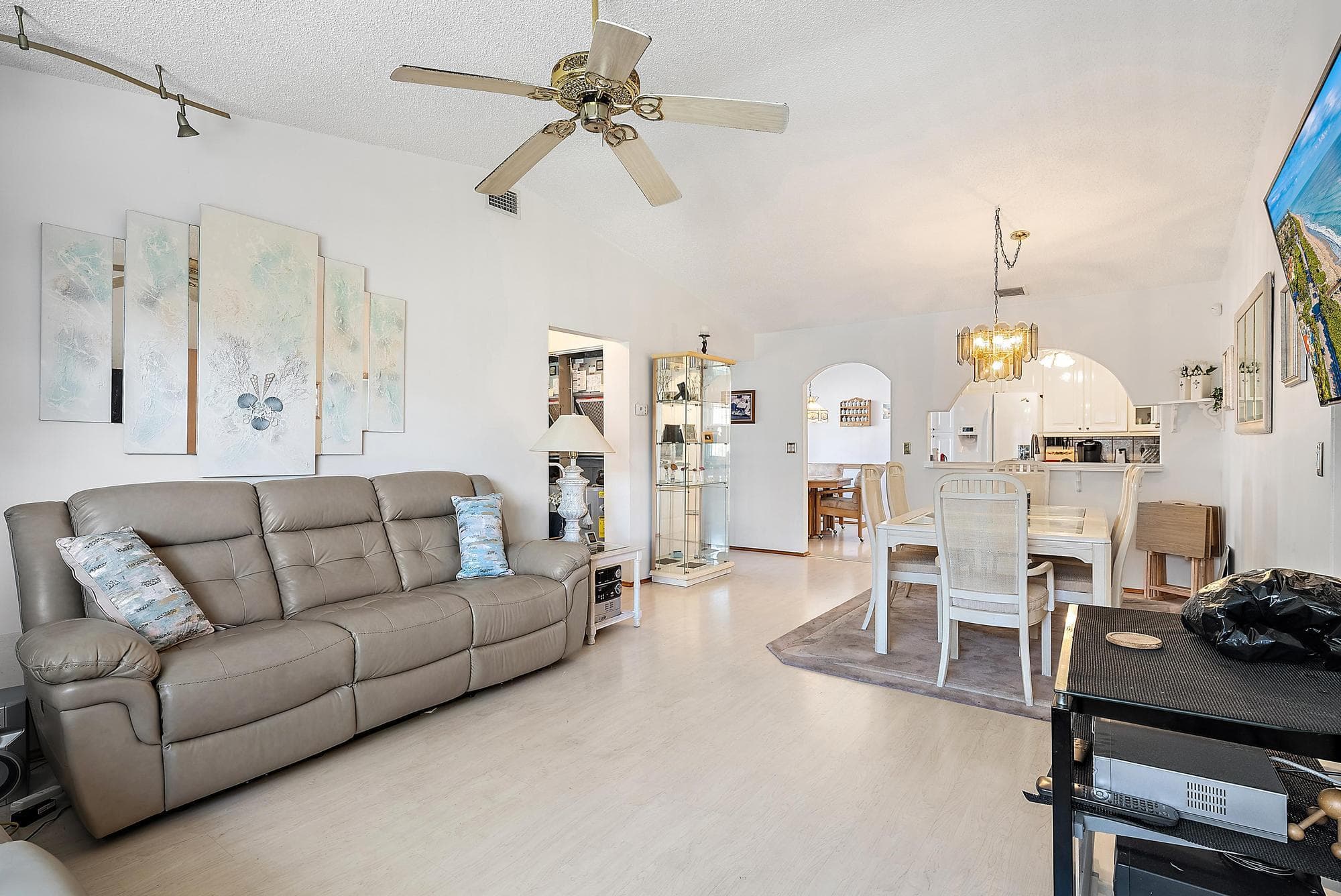 7633 Tahiti Lane 204, Lake Worth, FL 33467 — photo 7 of 12