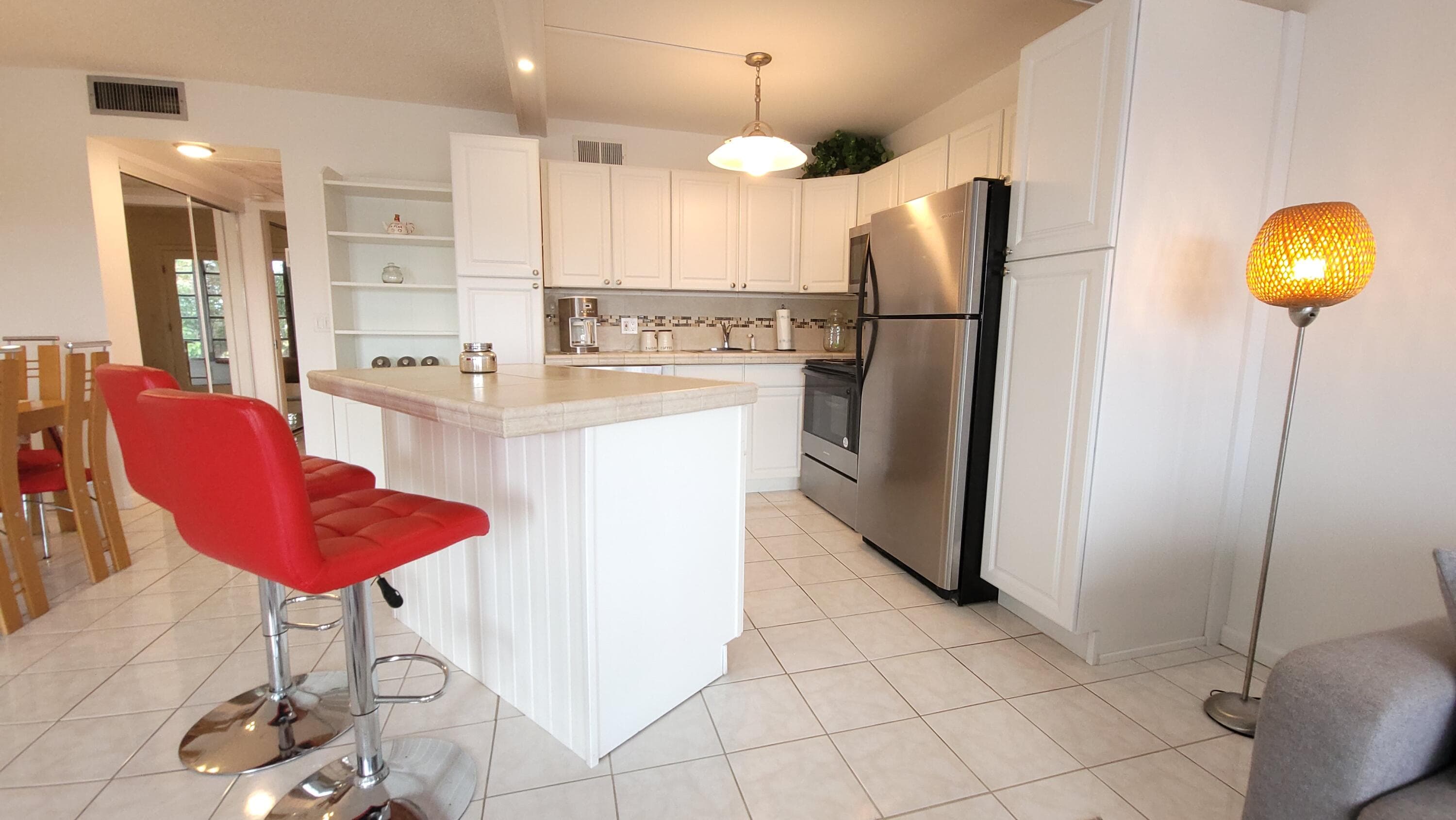 405 Southampton A, West Palm Beach, FL 33417 — photo 5 of 55