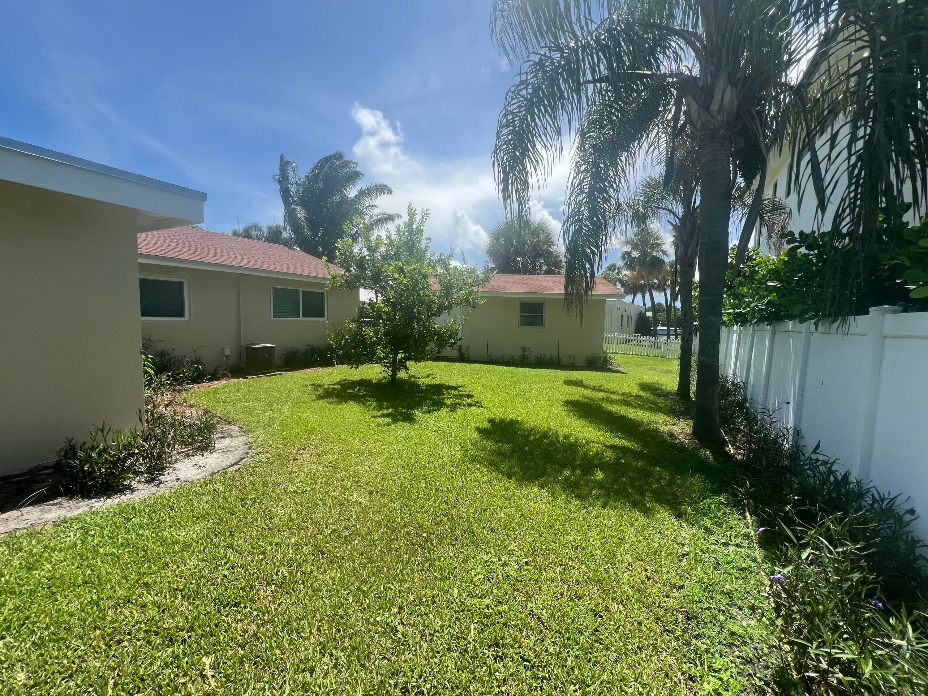 2081 Joy Rene Lane, North Palm Beach, FL 33408 — photo 8 of 56